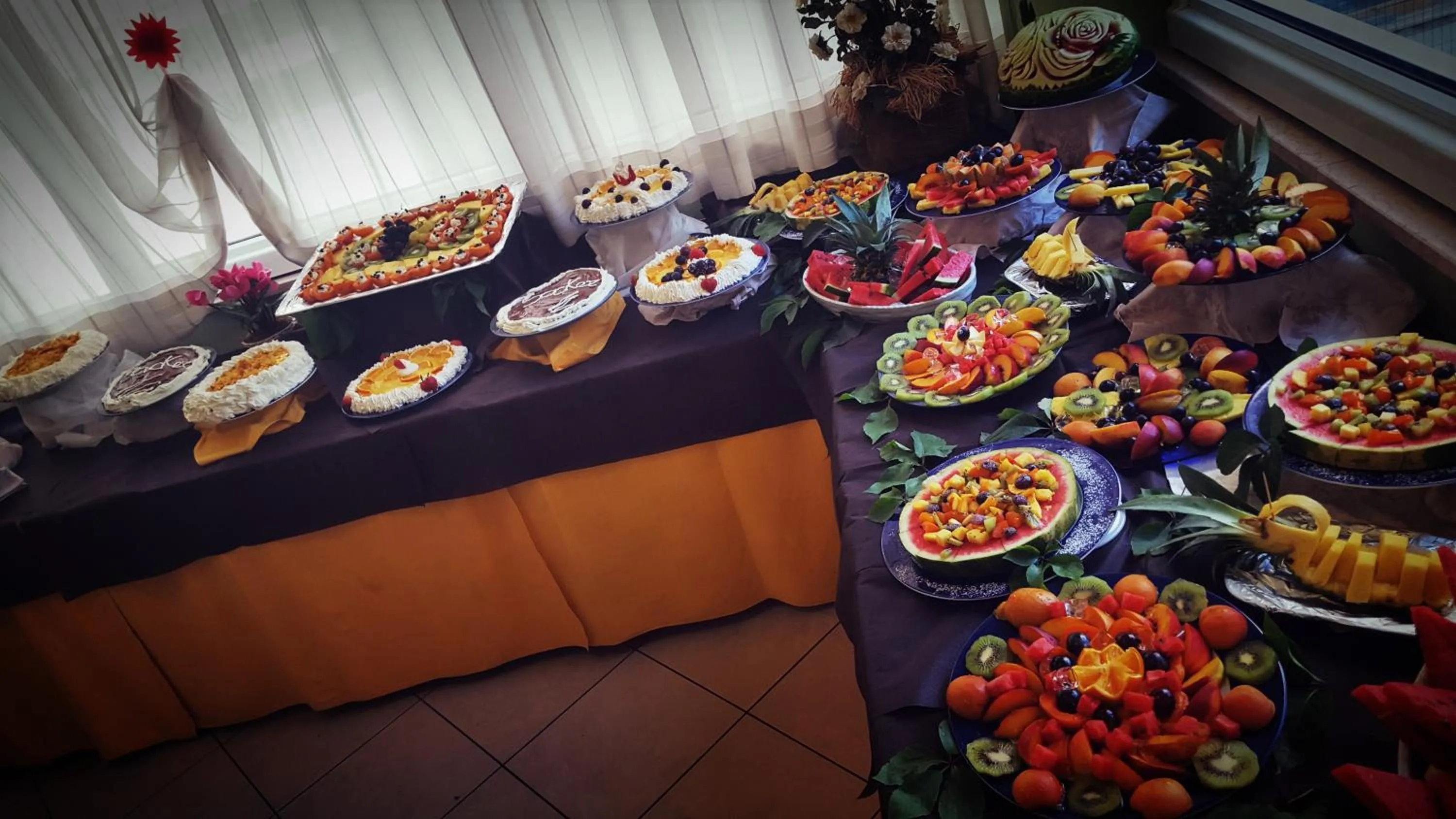 Food and drinks in Hotel Gala