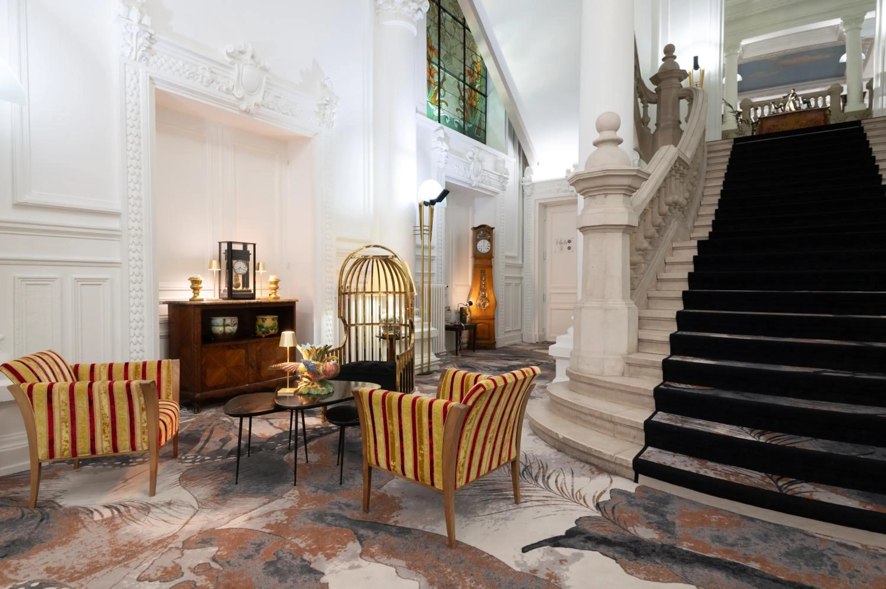 Seating area in Grand Hôtel Du Tonneau D'Or