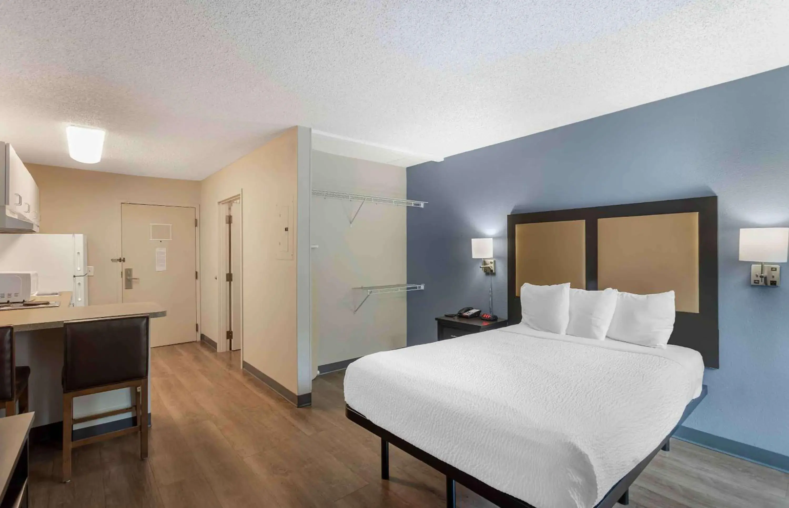 Bedroom, Bed in Extended Stay America Suites - Memphis - Airport