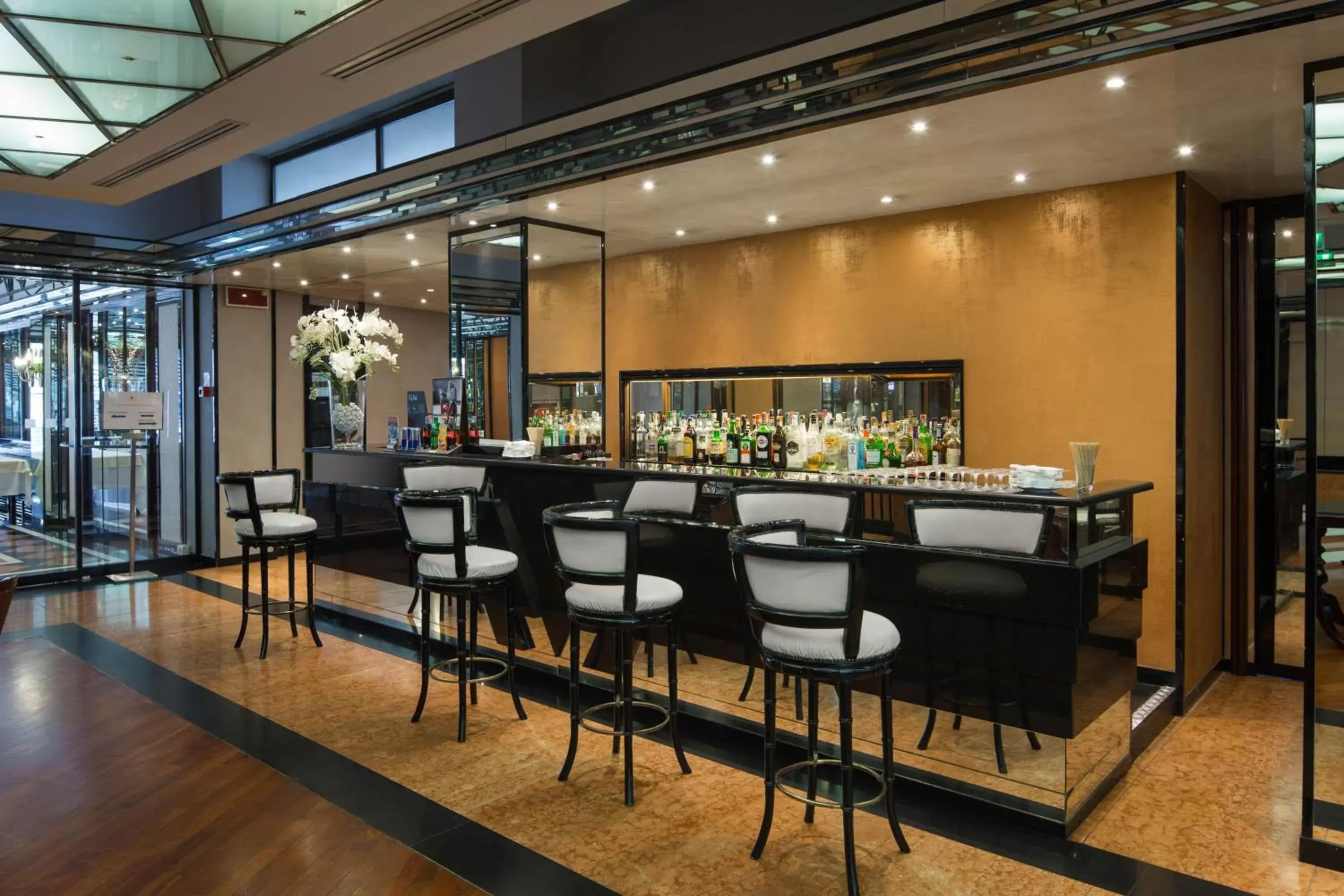 Restaurant/places to eat, Lounge/Bar in Hotel Imperiale Rimini & SPA