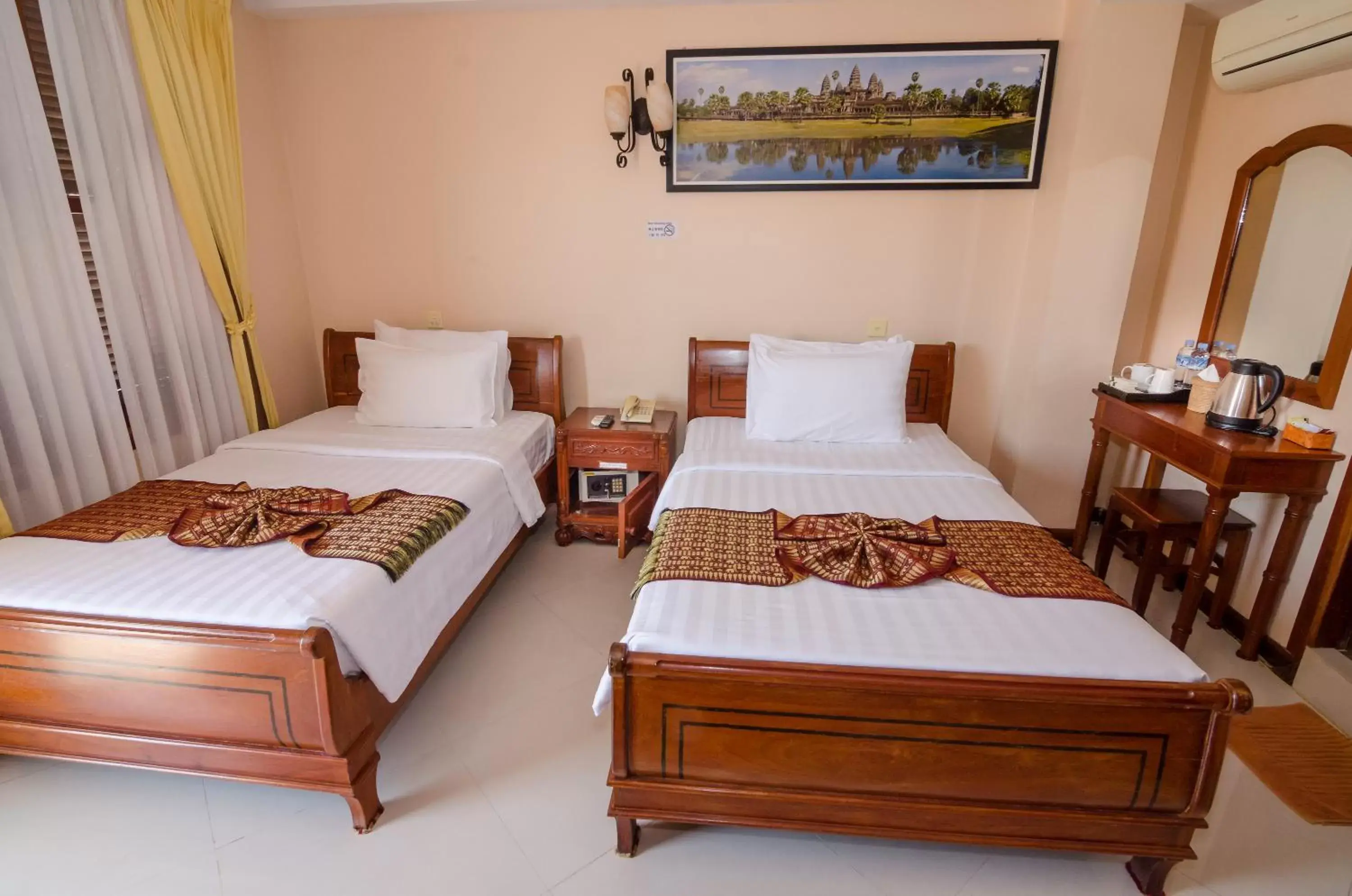 Bedroom, Bed in Neth Socheata Hotel