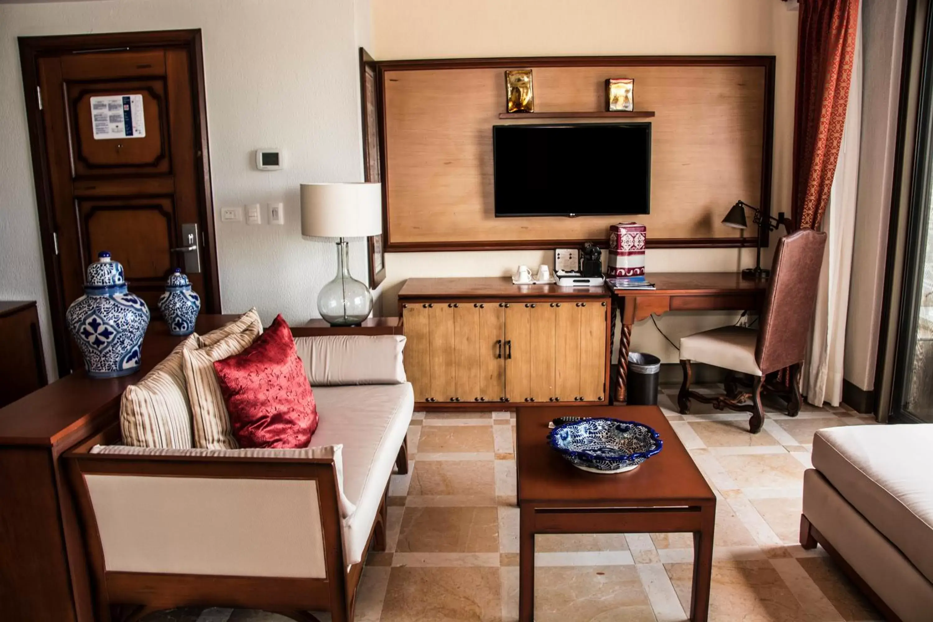 Living room, Seating Area in Secrets Puerto Los Cabos Golf & Spa18+
