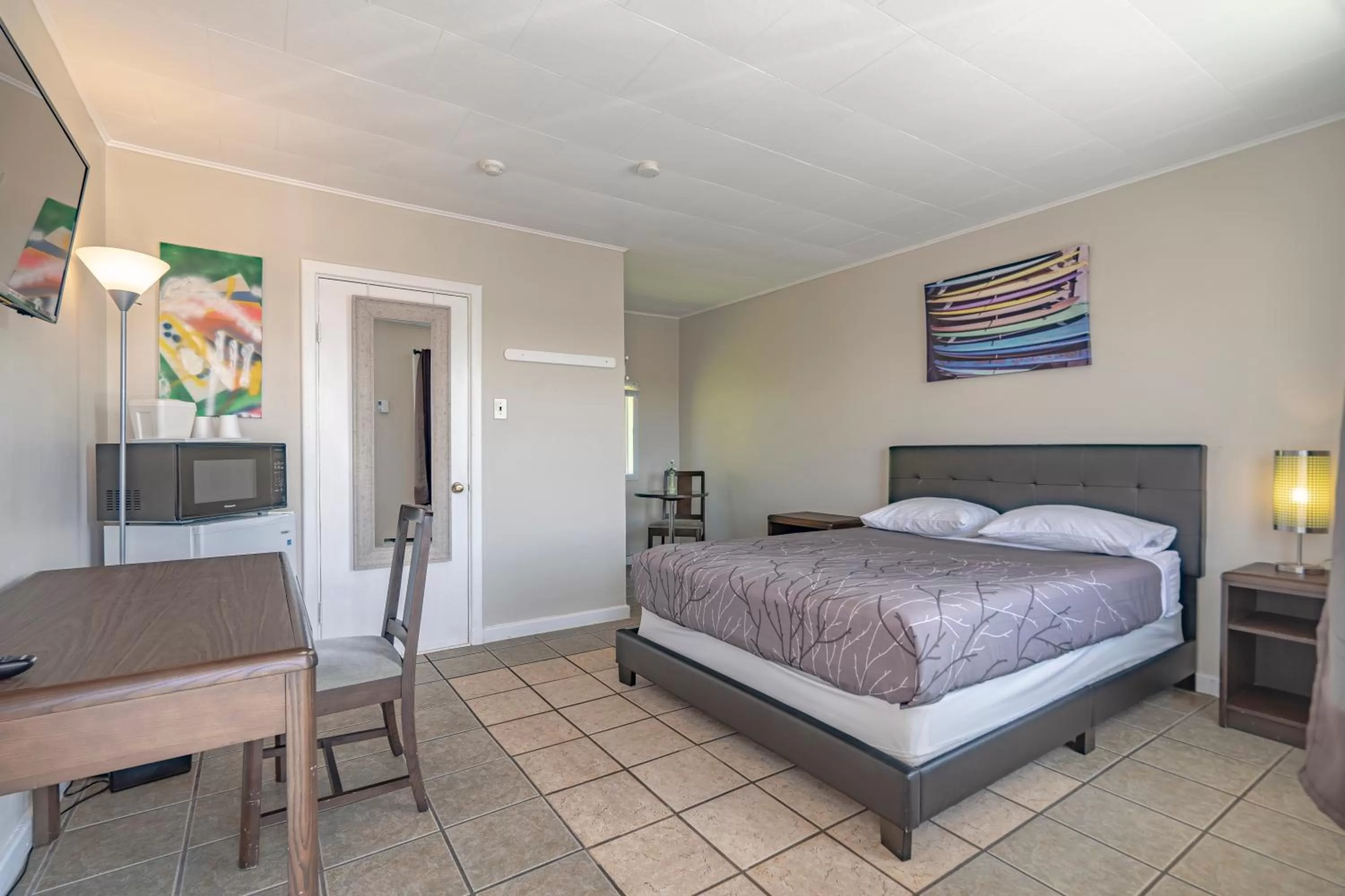 Bedroom, Bed in Novastar Motel On The Lake