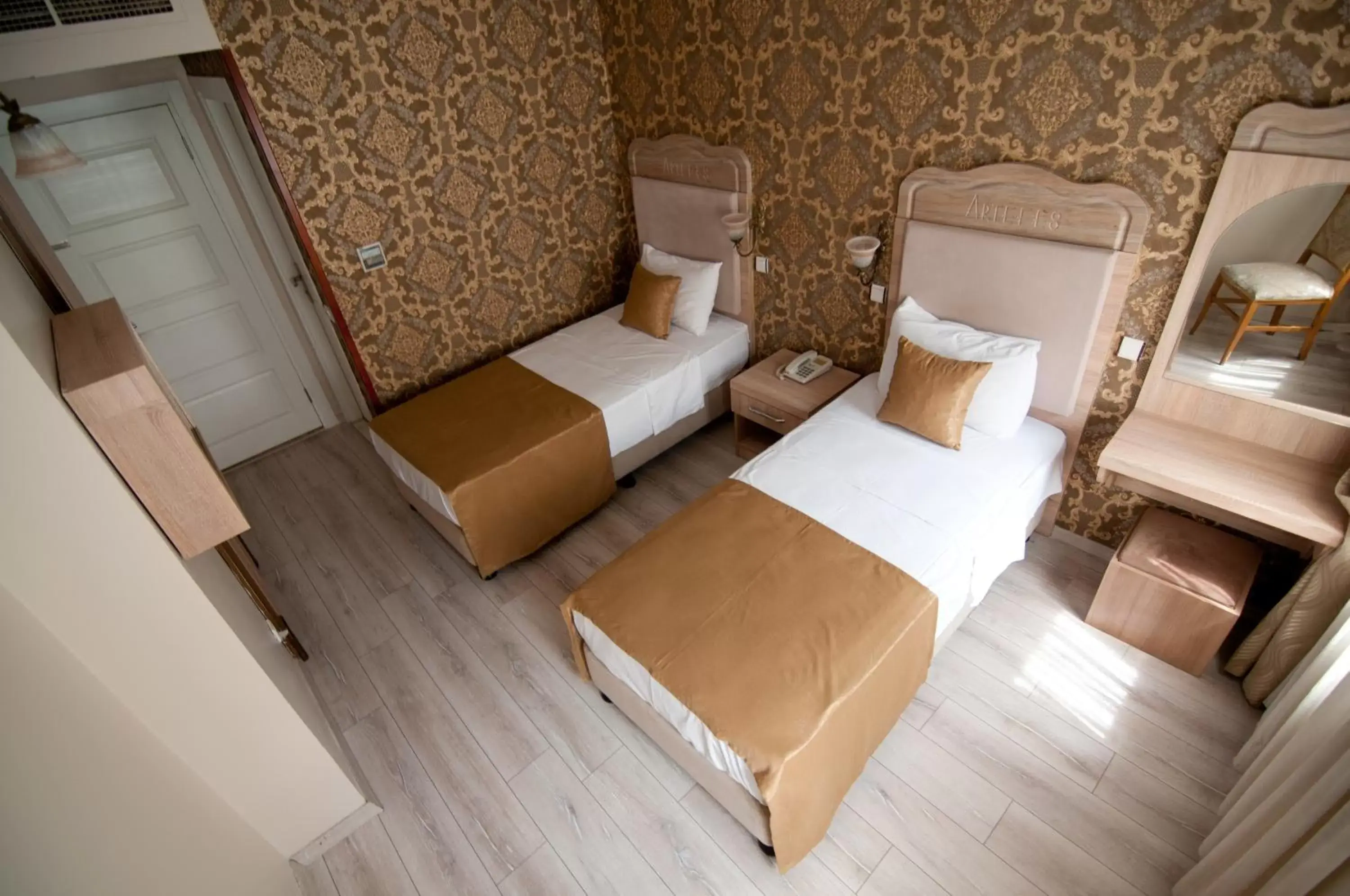 Photo of the whole room, Bed in Artefes Hotel Old City