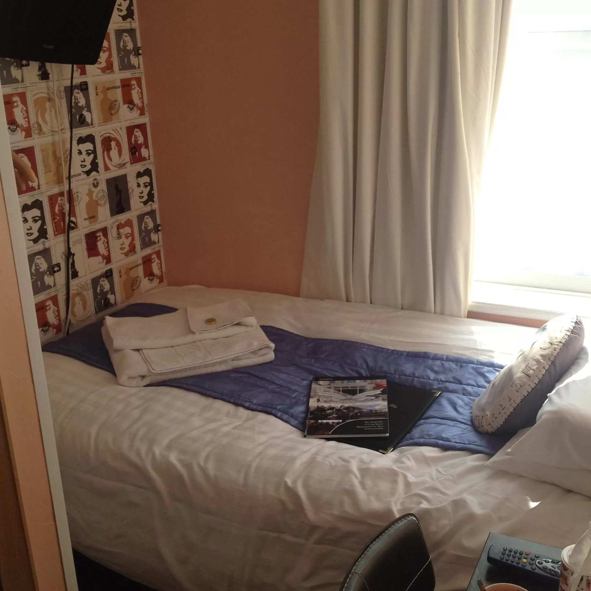 Bed in The Dragonfly