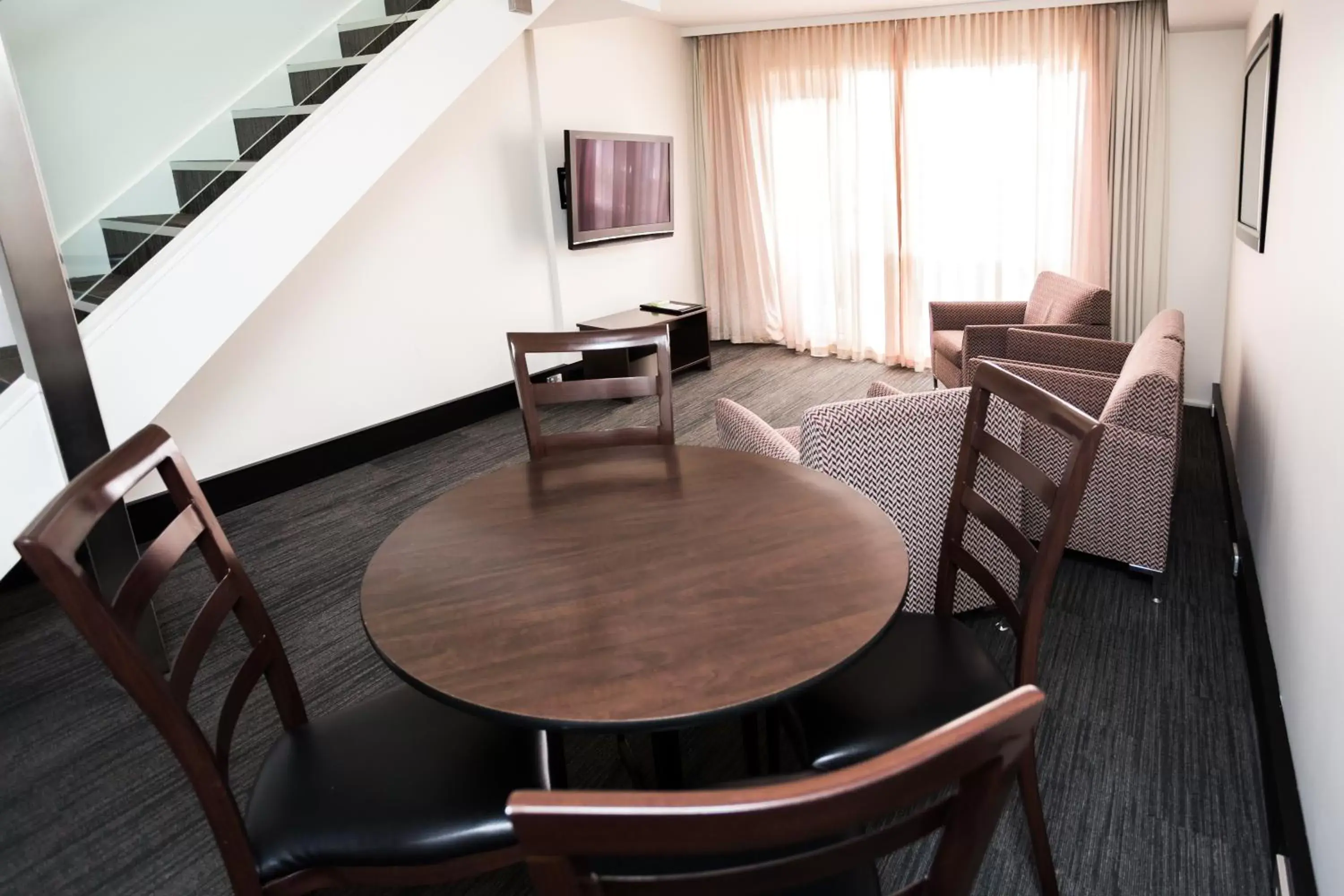 Deluxe Two-Bedroom Apartment in St Ives Apartments Deluxe Two-Bedroom Apartment in St Ives Apartments