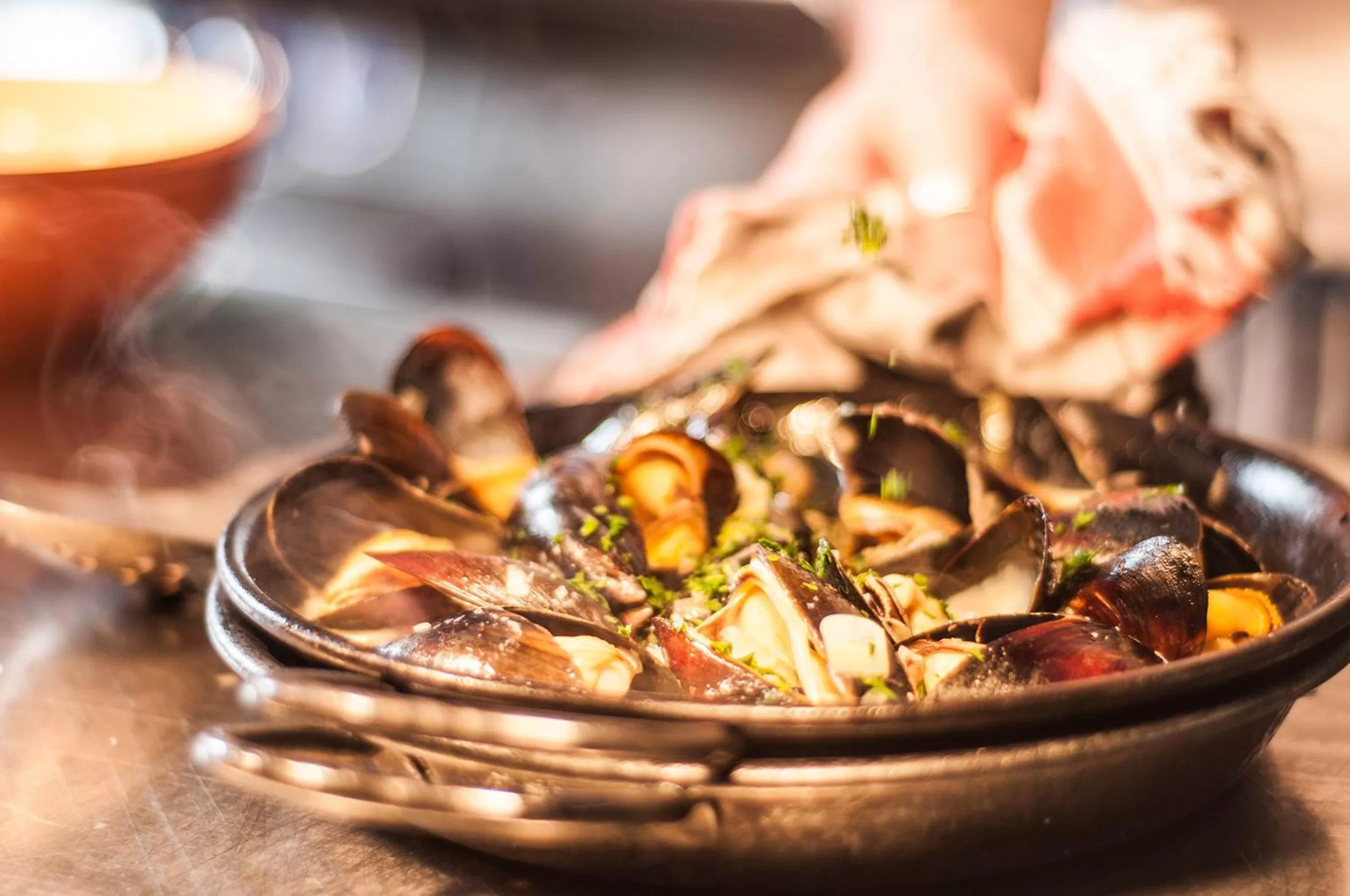 Restaurant/places to eat in The Castle Hotel