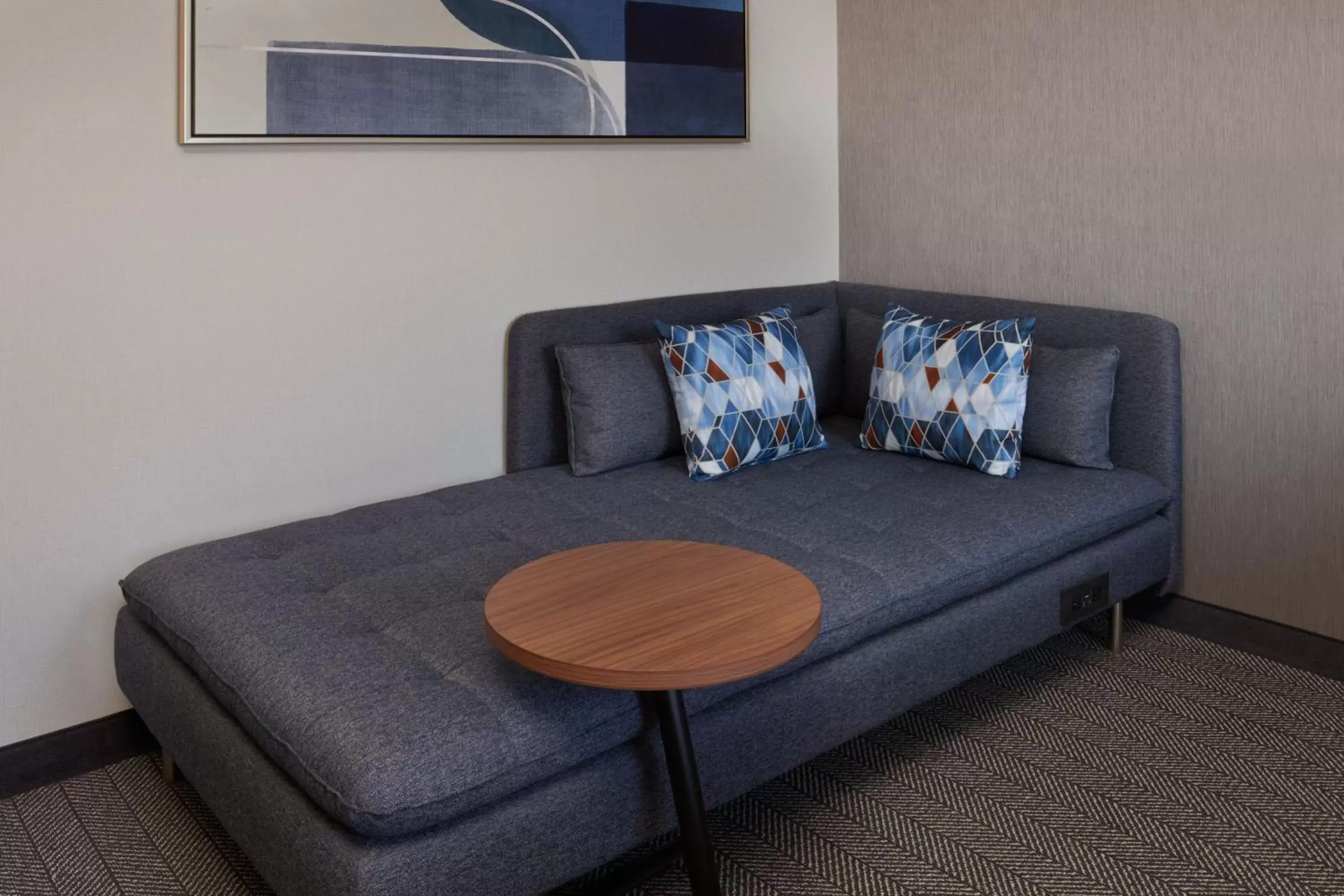 Lounge or bar, Bed in Courtyard by Marriott Kitchener