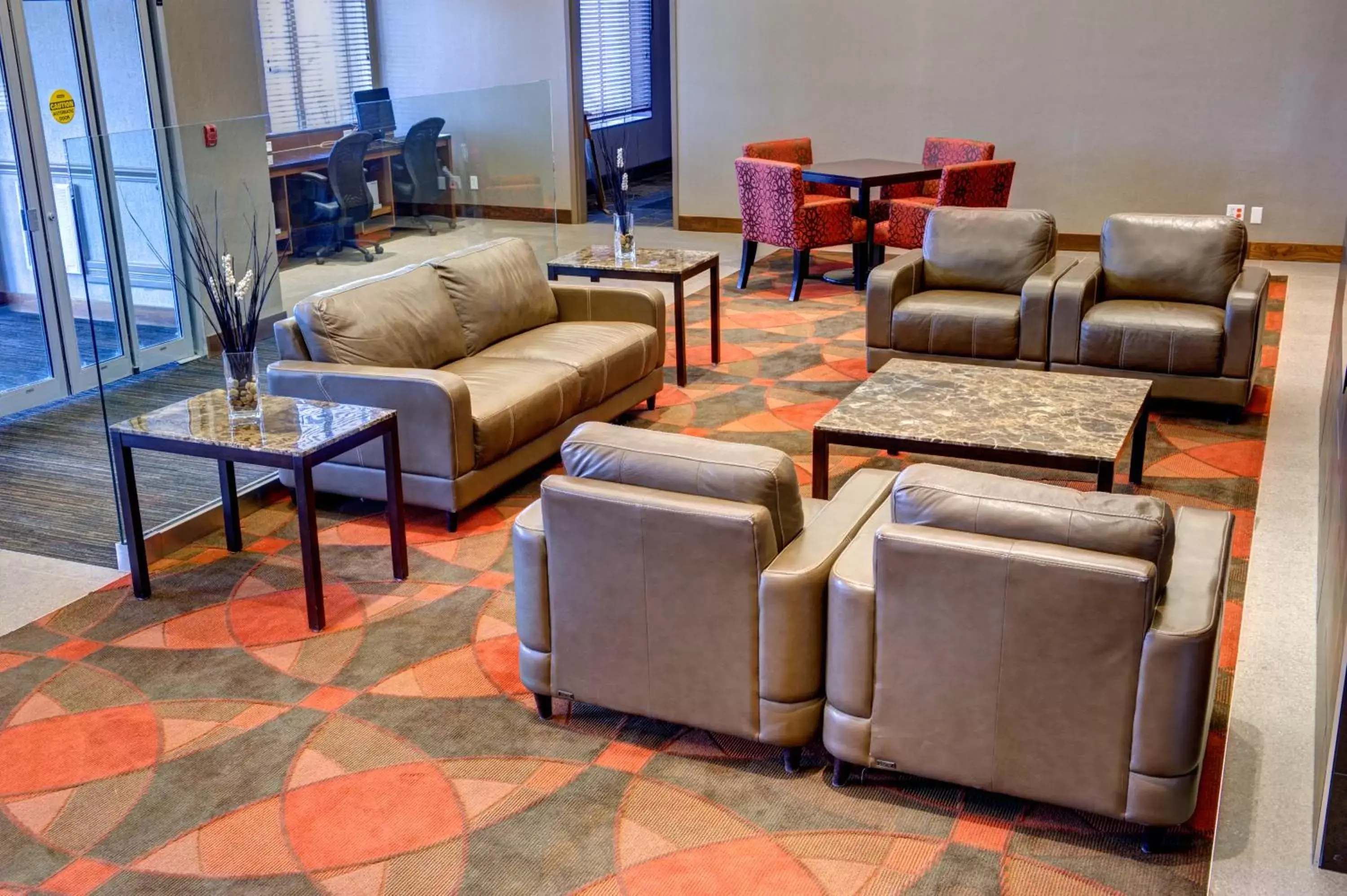 Lobby or reception, Seating Area in Radisson Hotel & Suites Fort McMurray