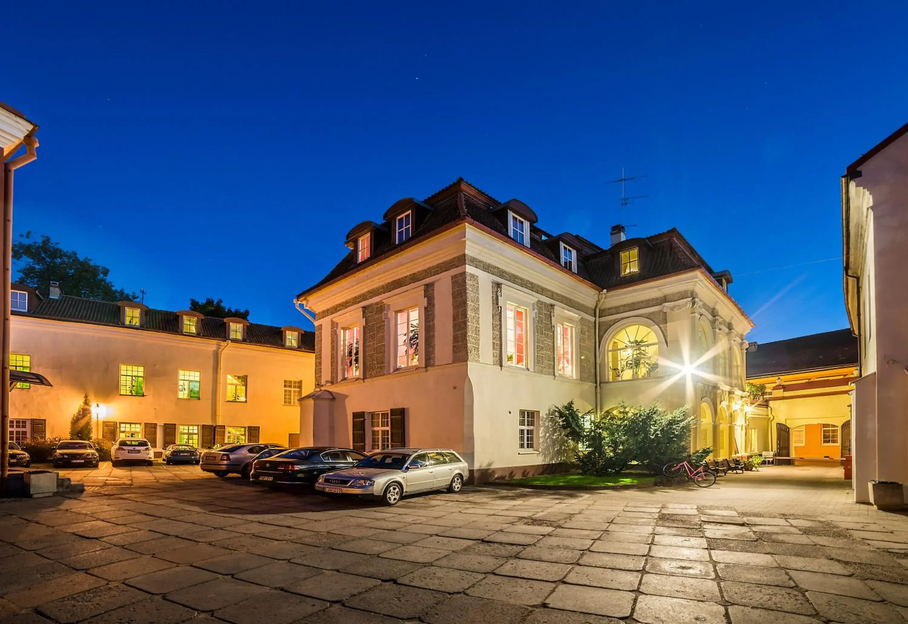 Facade/entrance, Property Building in Shakespeare Boutique Hotel