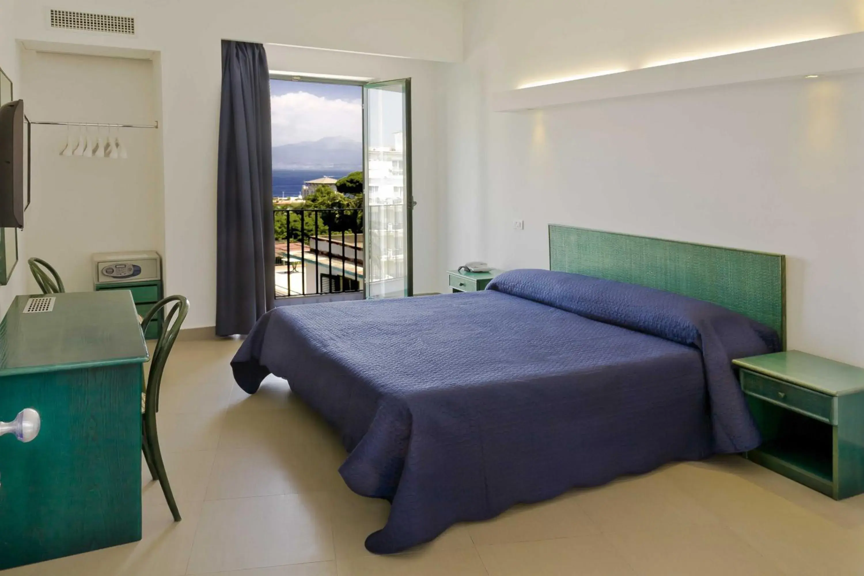 Bedroom, Bed in Hotel Eden Bedroom, Bed in Hotel Eden