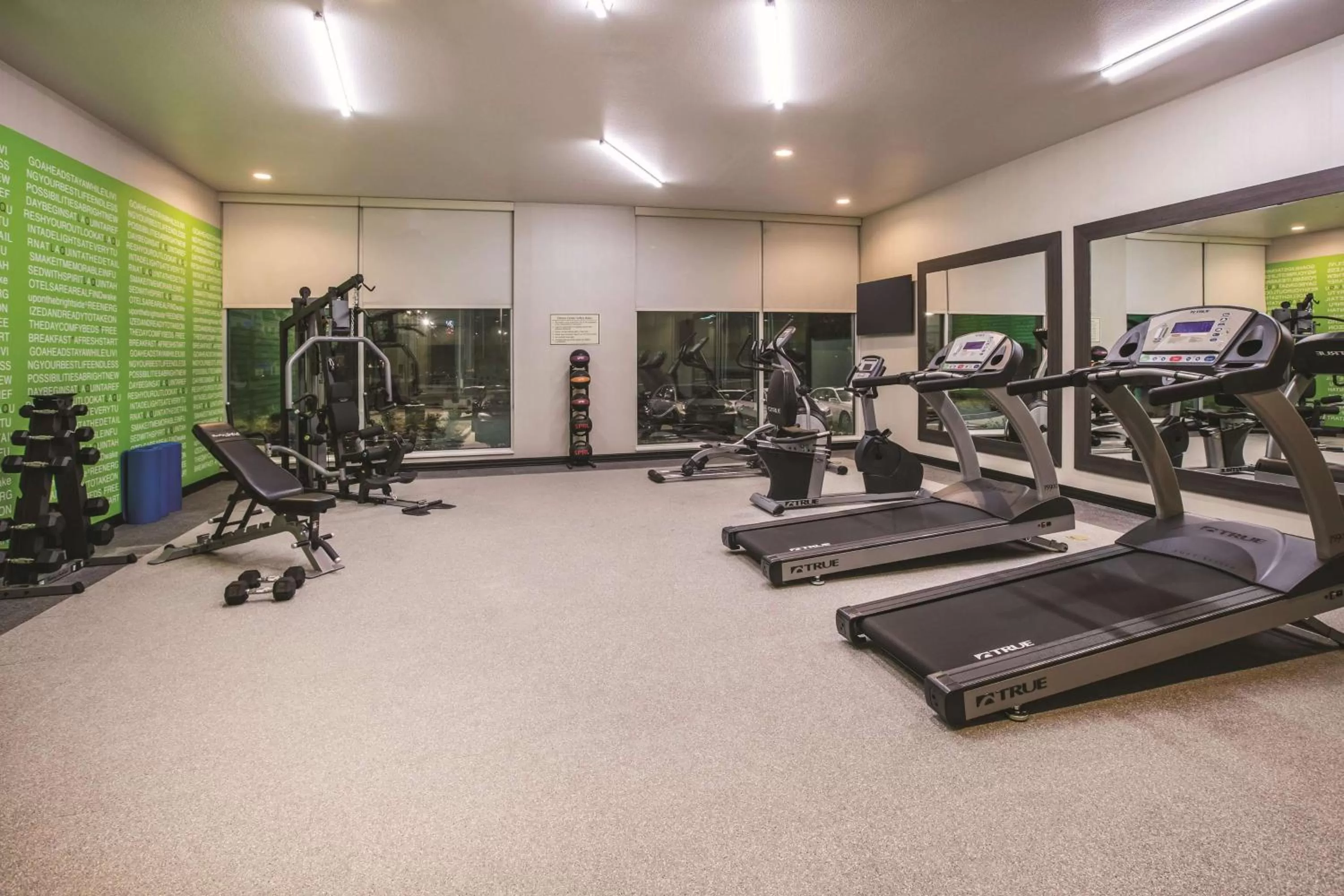 Fitness centre/facilities in La Quinta by Wyndham Dallas - Richardson