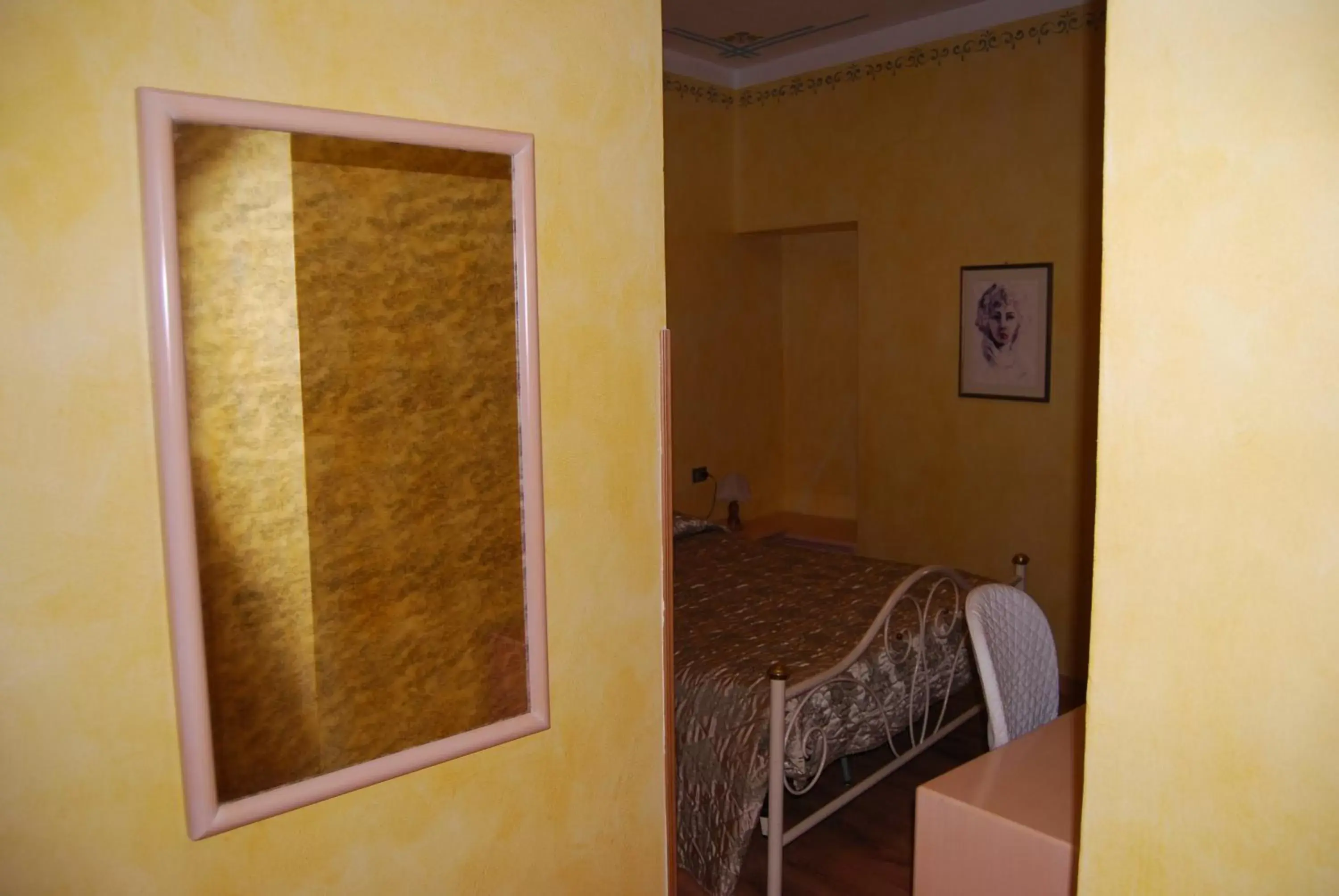 Photo of the whole room, Bed in Garda Sol SPA Hotel & Appartamenti