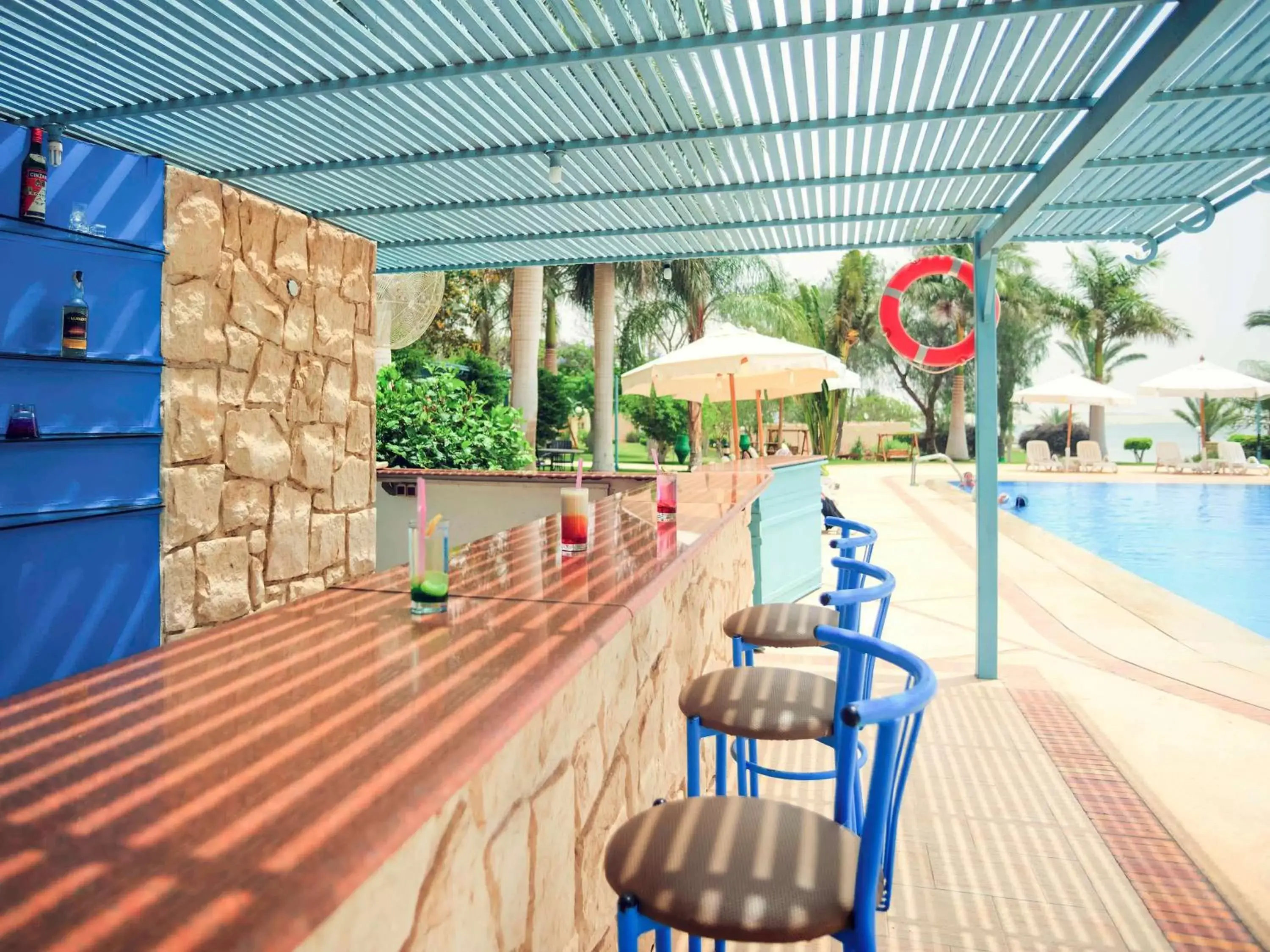 Lounge or bar, Swimming Pool in Mercure Ismailia Forsan Island