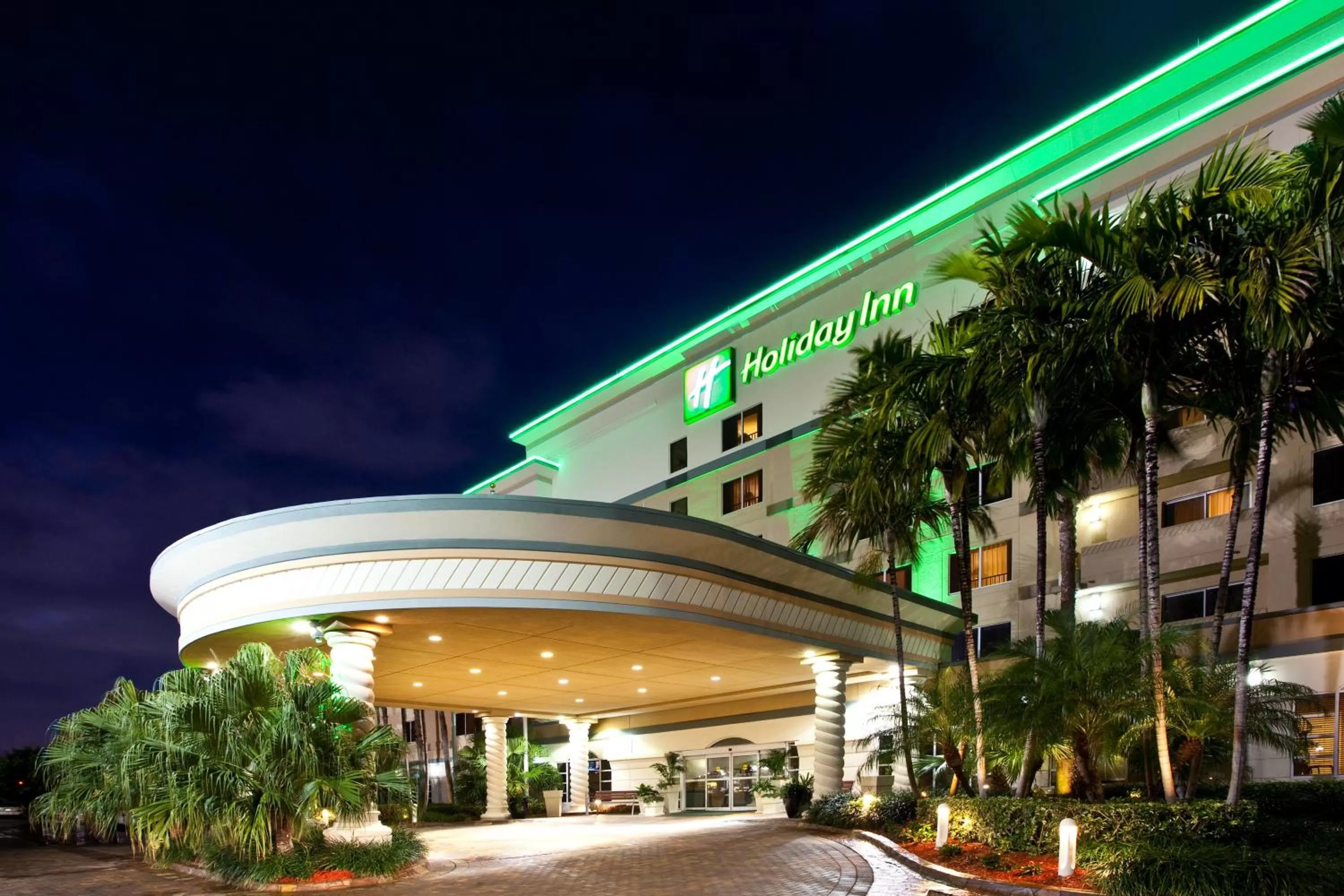 Property building in Holiday Inn Fort Lauderdale Airport by IHG