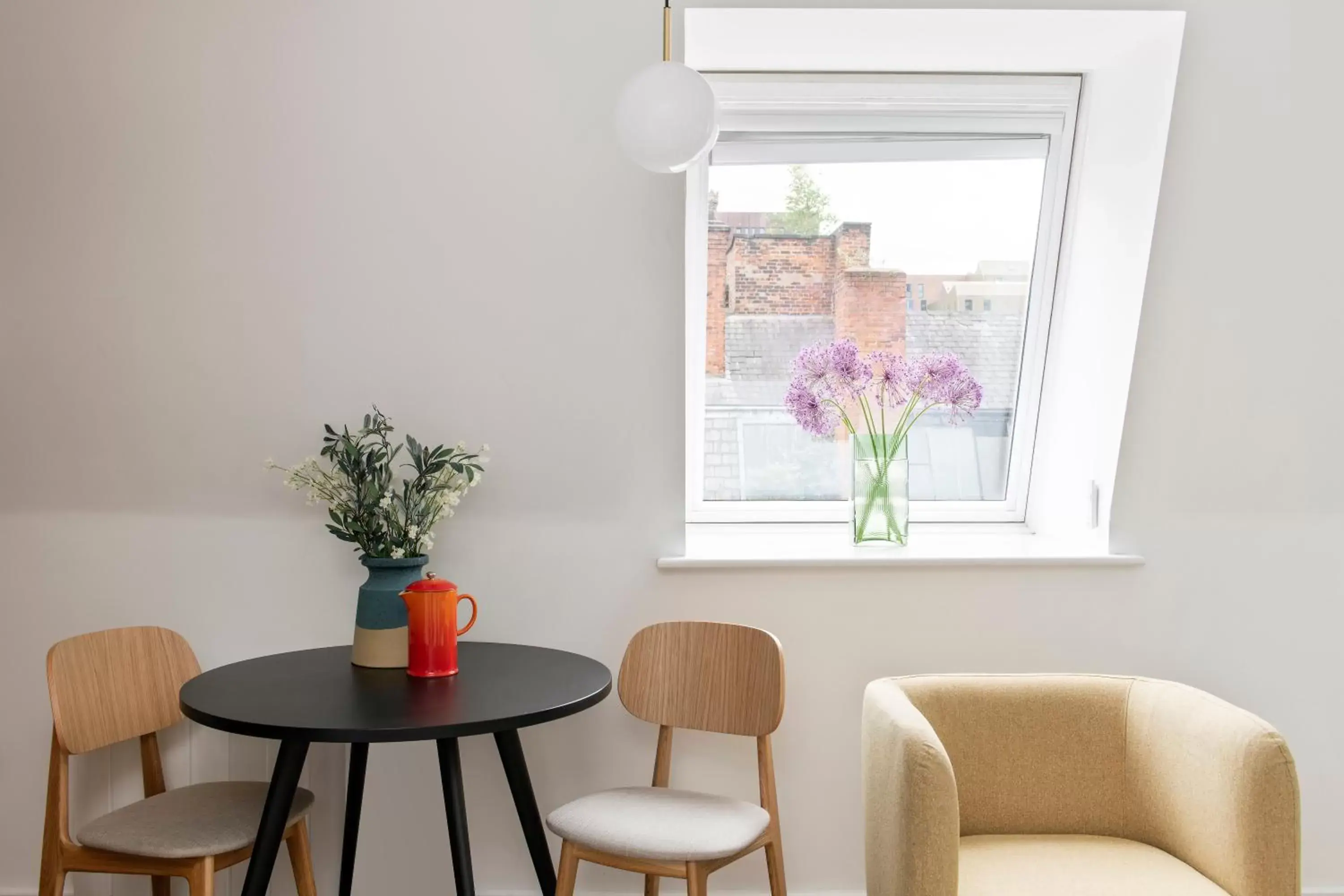 Living room, Seating Area in Cove Minshull Street