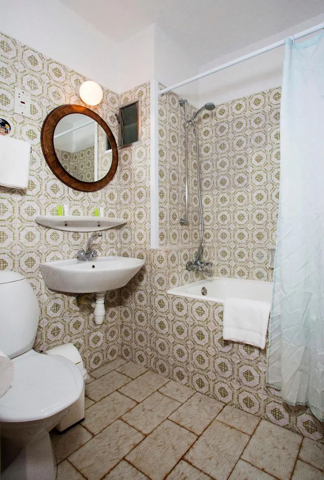 Shower, Bathroom in Pefkos City Hotel
