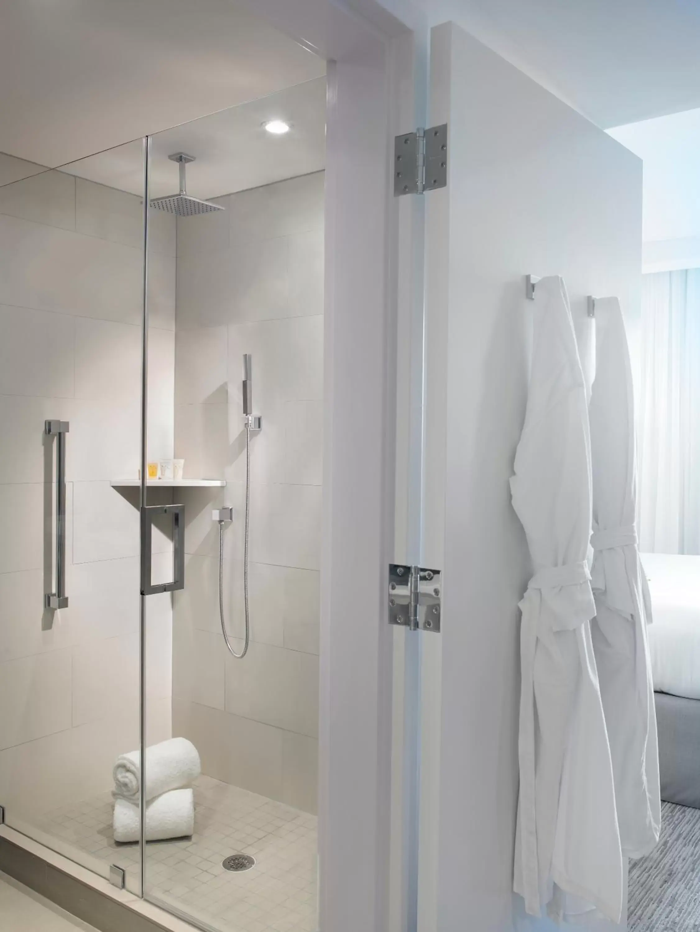 Shower, Bathroom in Grand Beach Hotel Bay Harbor