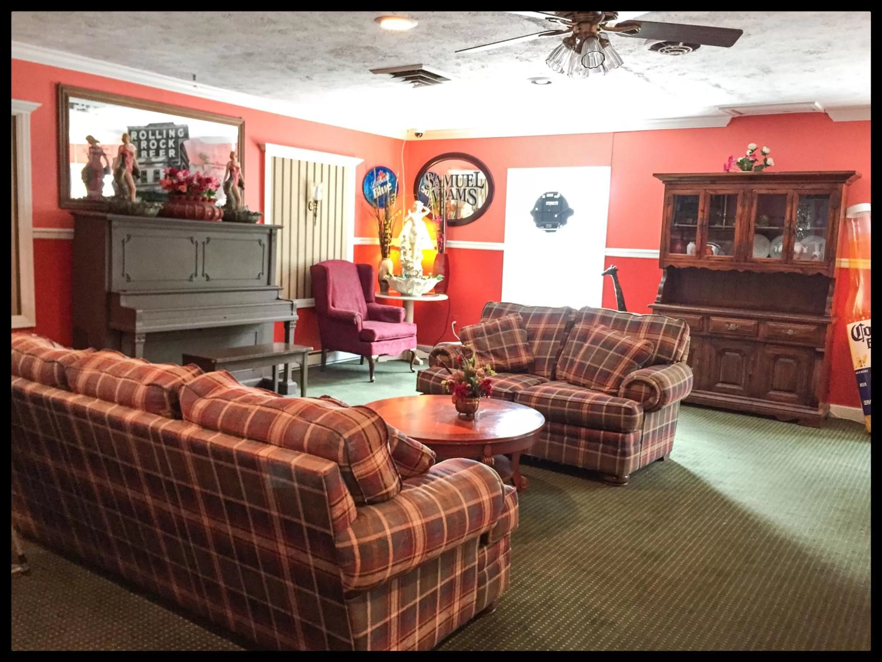 Alcoholic drinks in Days Inn by Wyndham Tannersville