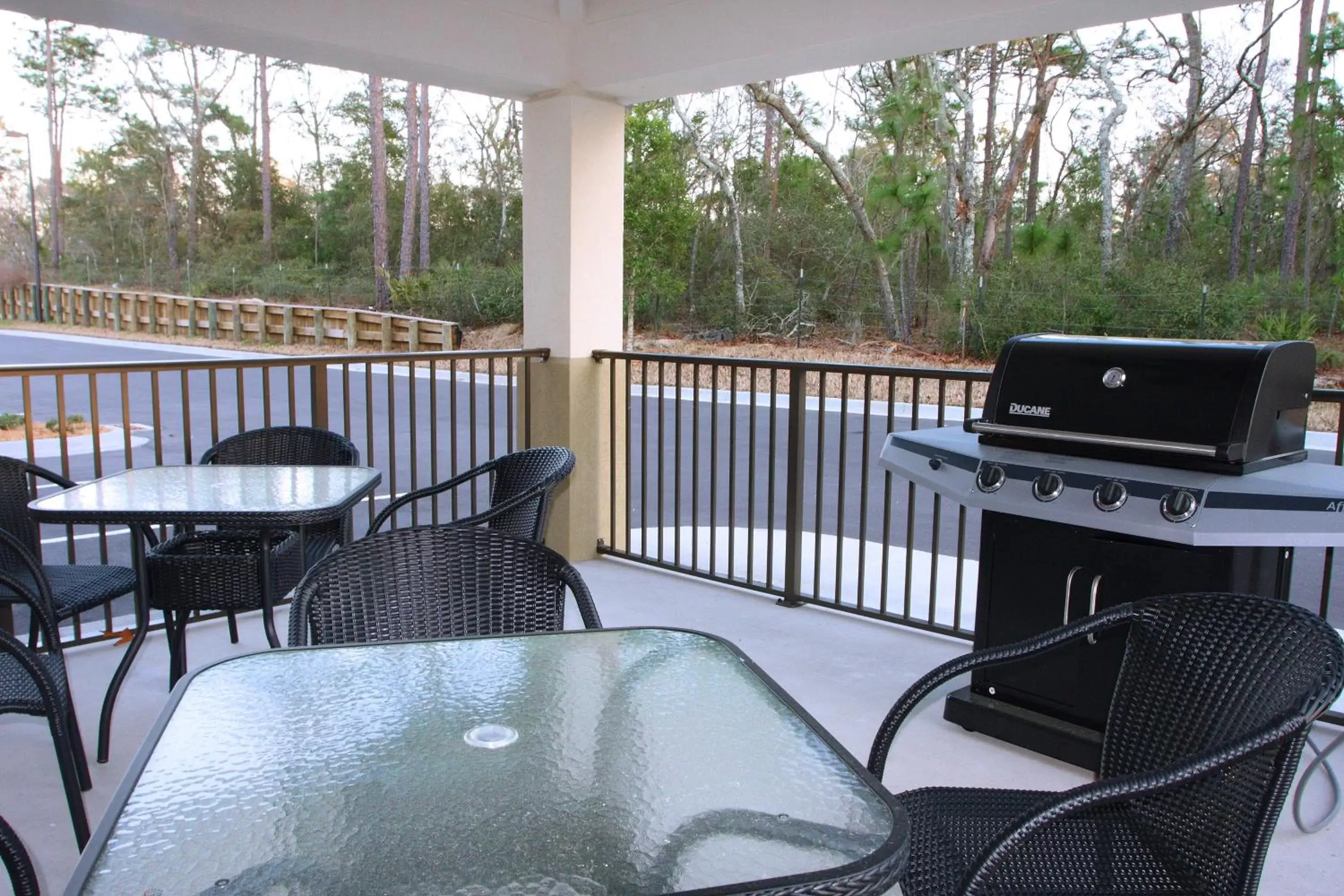 Decorative detail in Candlewood Suites Jacksonville East Merril Road, an IHG Hotel