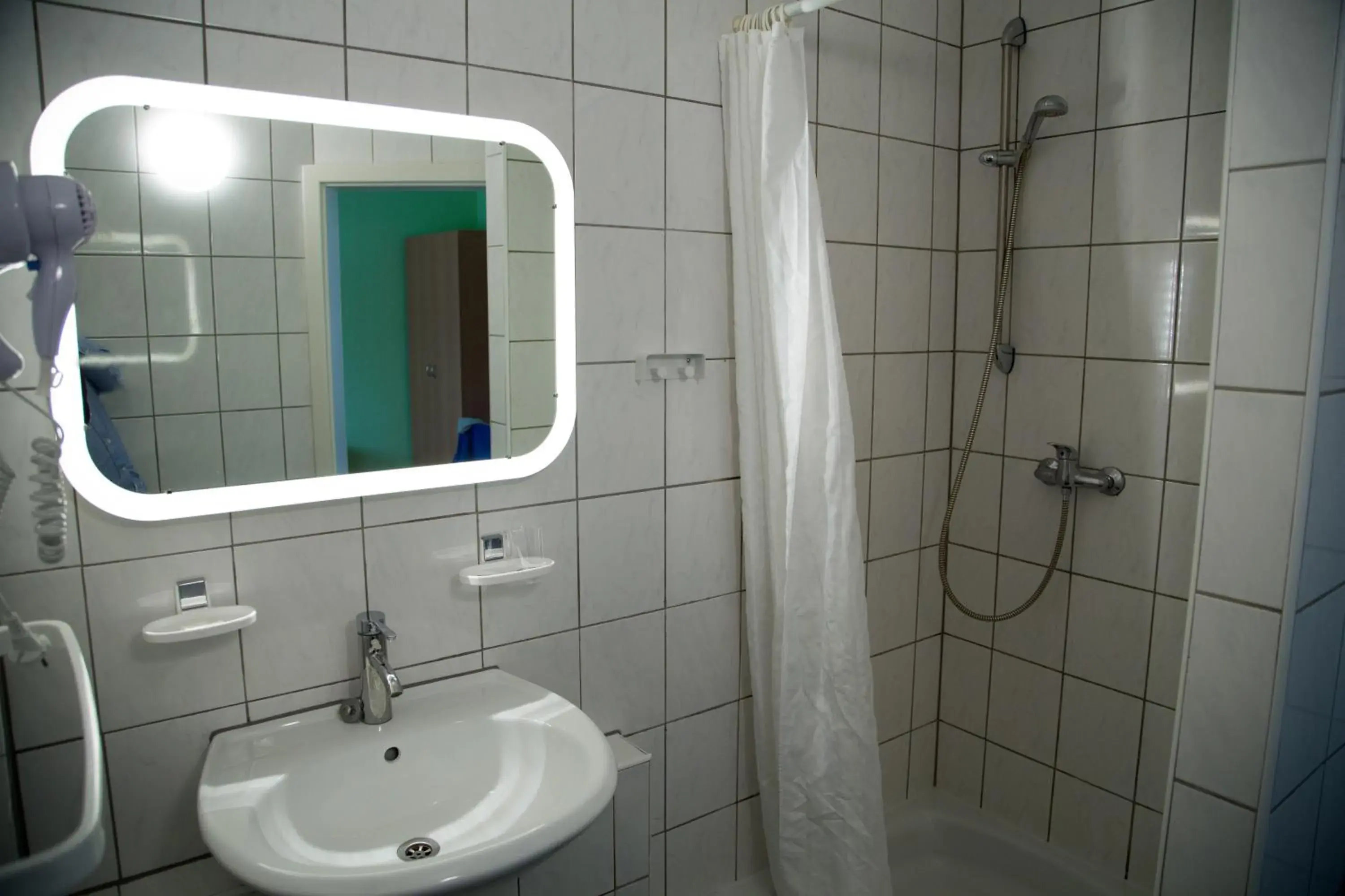 Bathroom in Garni Hotel Rödelheimer Hof