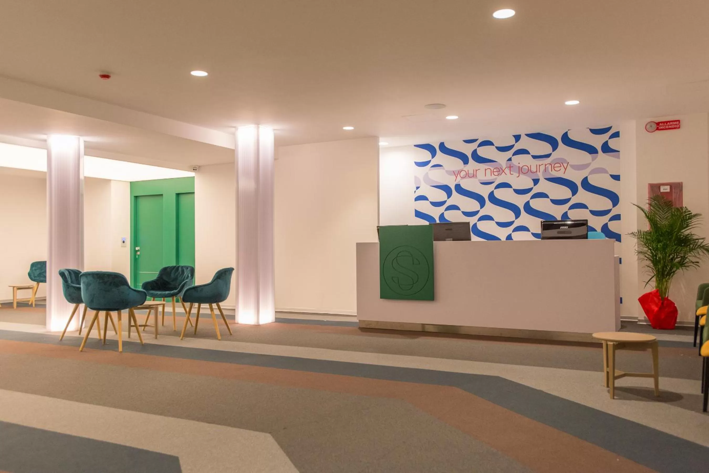 Lobby or reception in Smart Hotel Napoli