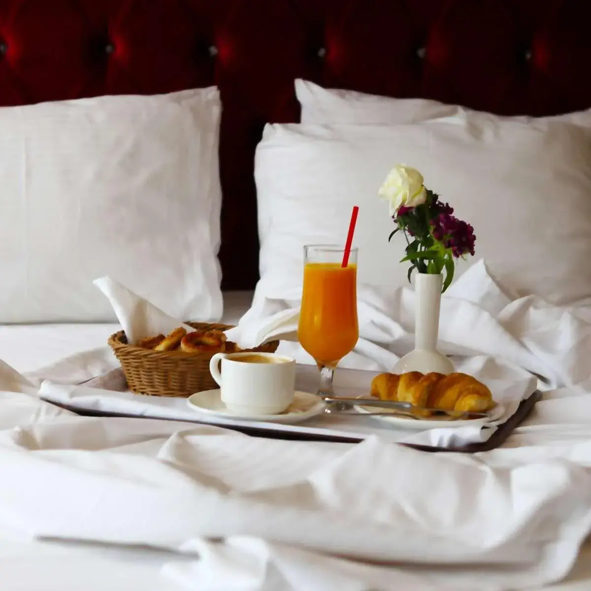 room service, Breakfast in Hotel Emirhan Palace
