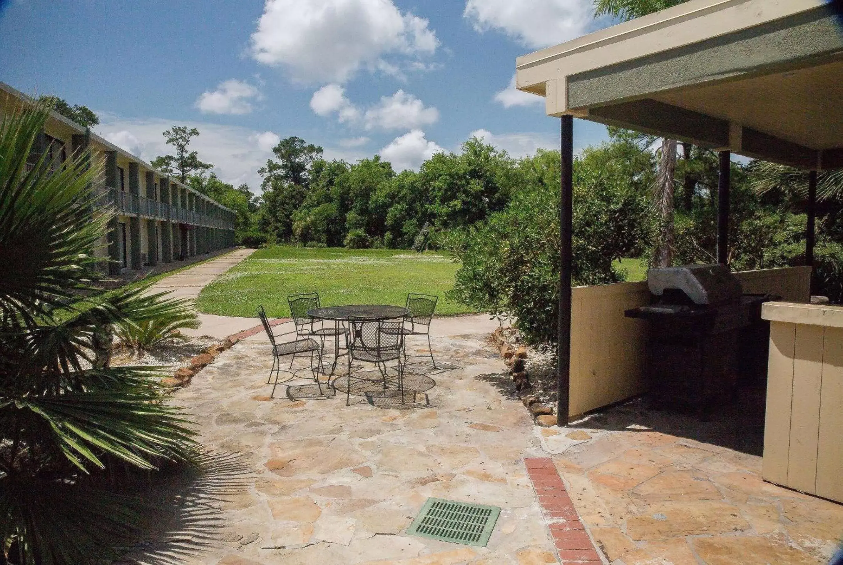 Other, BBQ Facilities in Ramada by Wyndham Houston Intercontinental Airport East