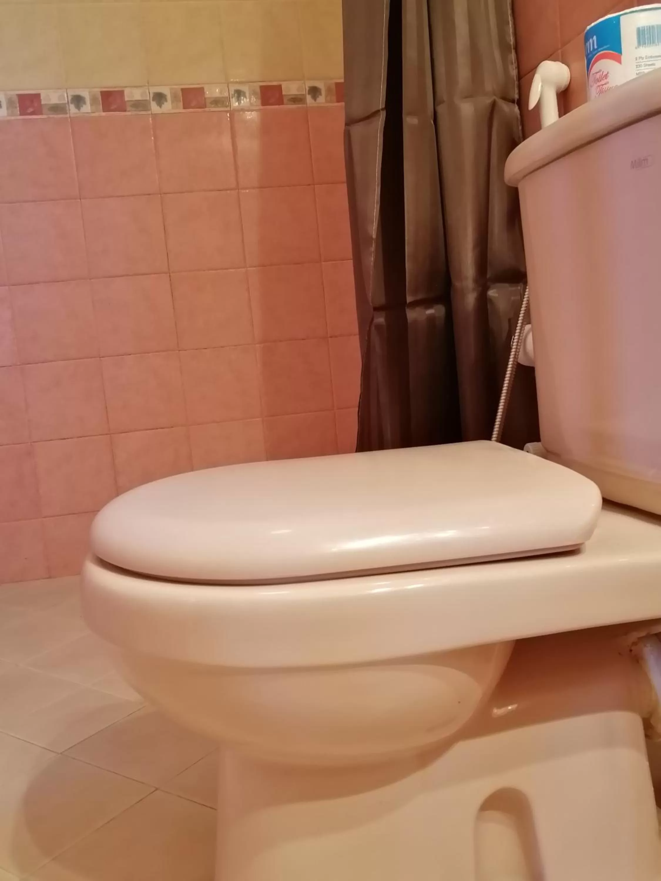 Bathroom in Kandy Unique Hotel