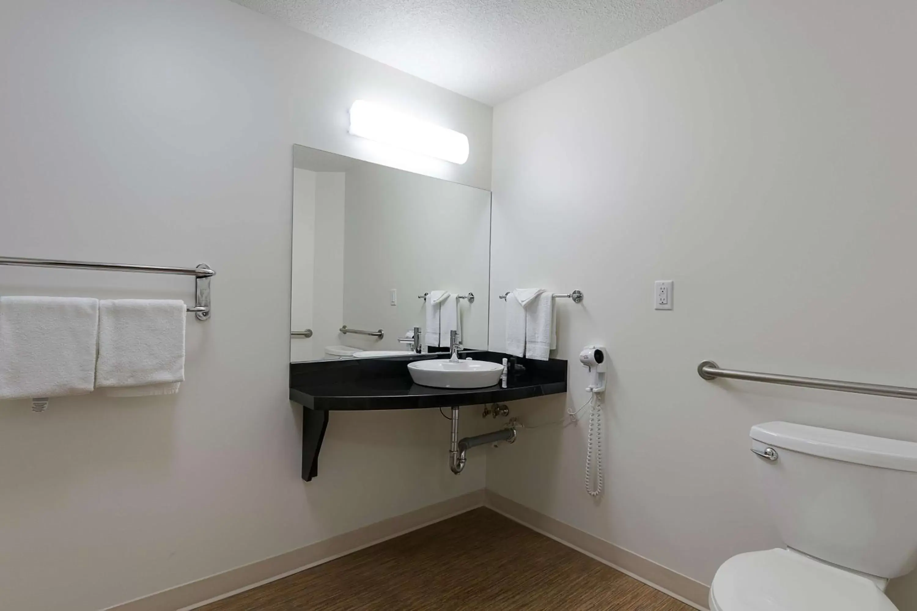 Photo of the whole room, Bathroom in Motel 6-Brandon, MB