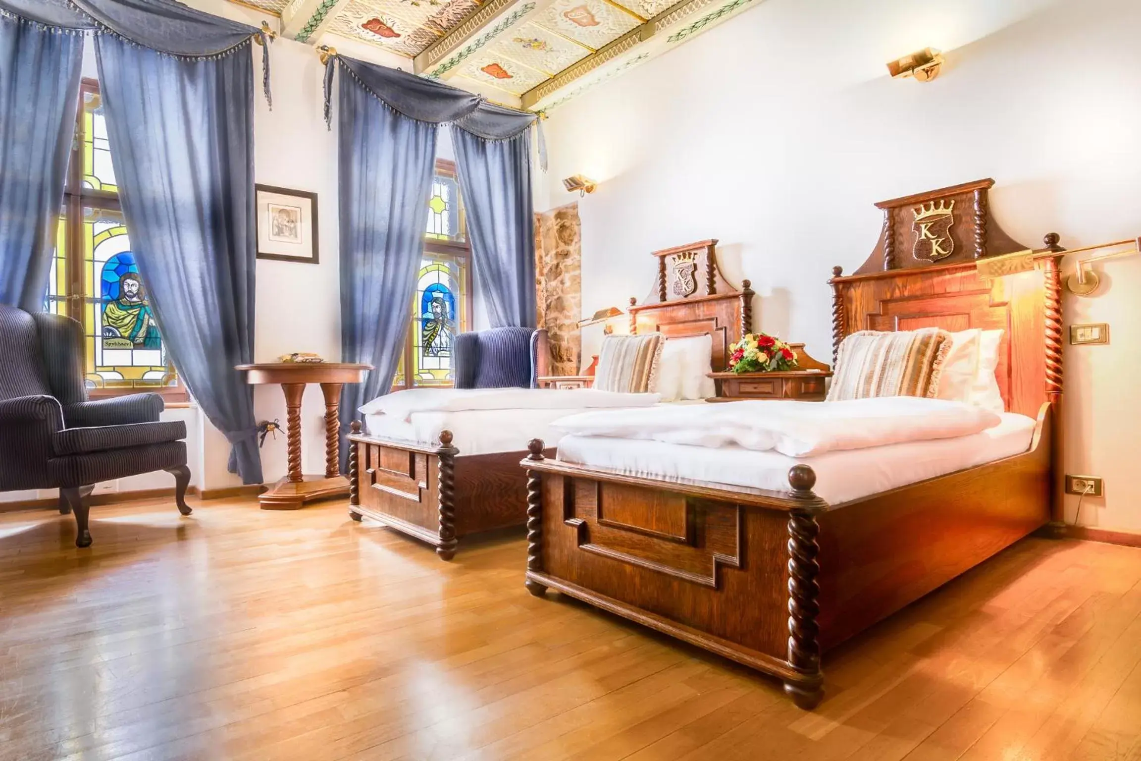 Photo of the whole room, Bed in The King Charles Photo of the whole room, Bed in The King Charles