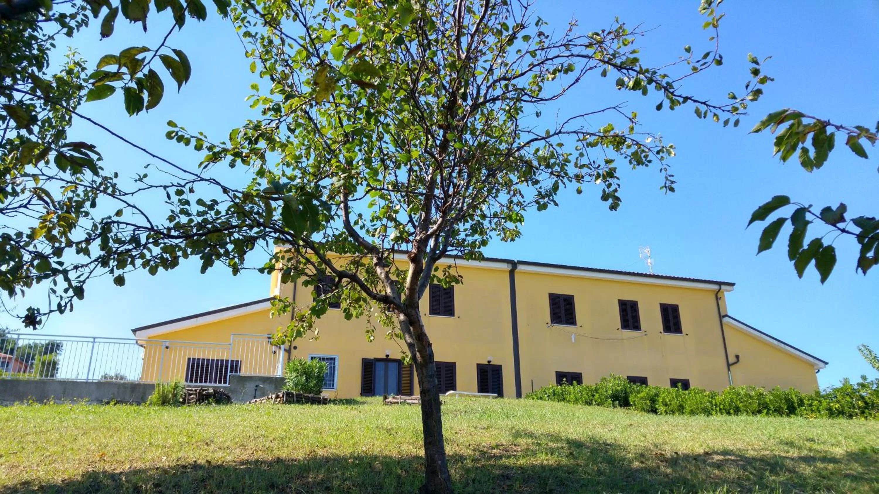 Property building in Vistazzurra B&B