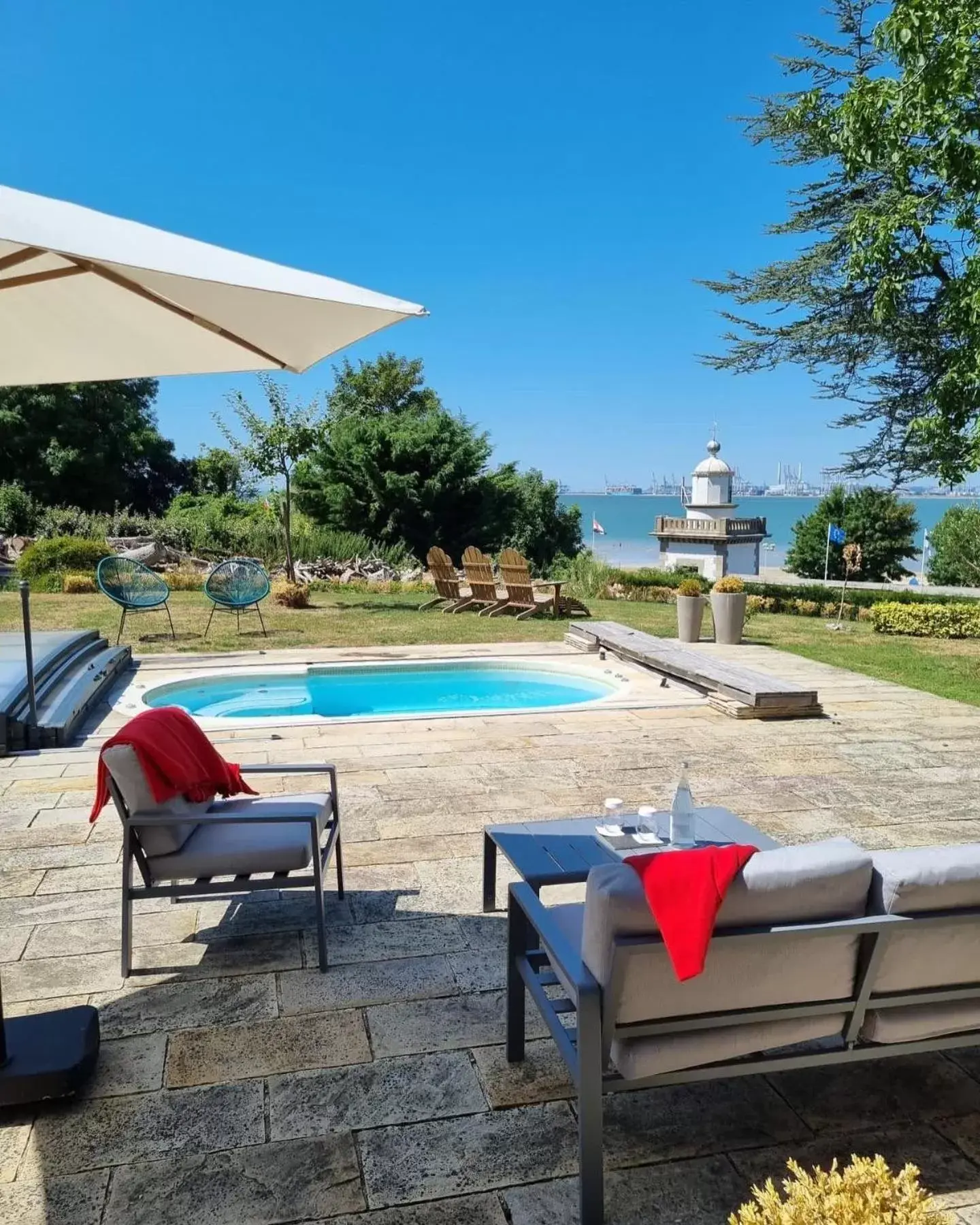 Balcony/Terrace, Swimming Pool in Le Manoir des Impressionnistes - Bord de Mer