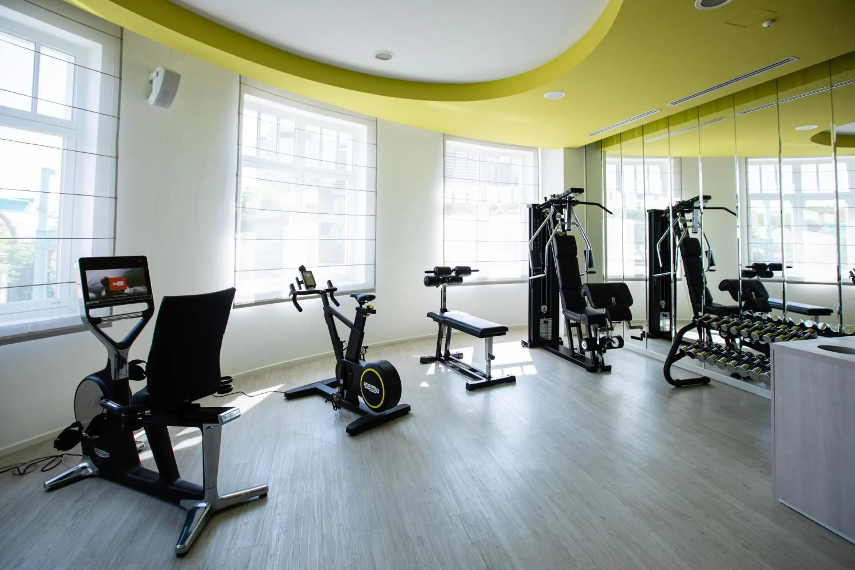 Fitness centre/facilities, Fitness Center/Facilities in Hotel Savoy