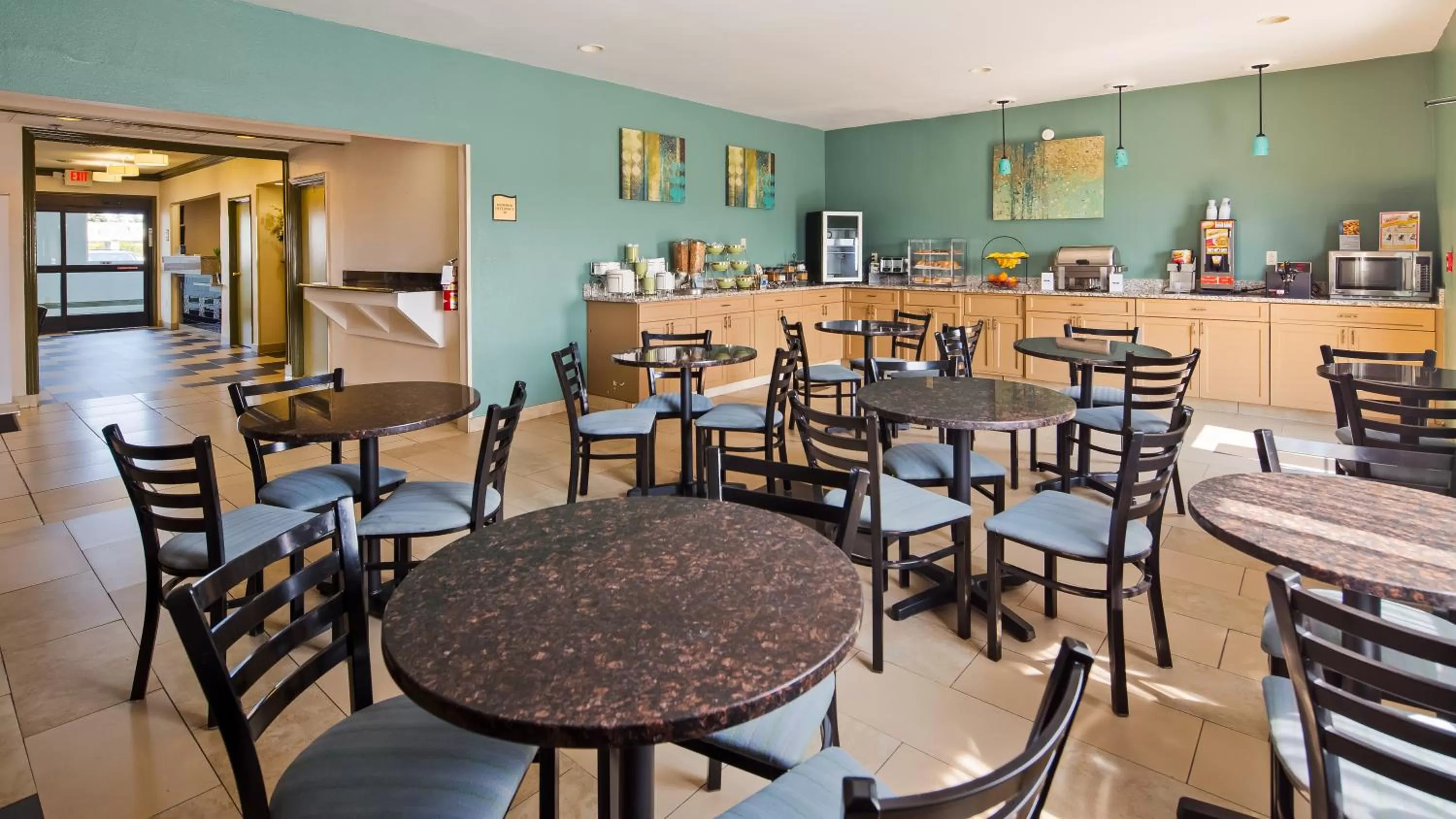 Breakfast in Baymont by Wyndham Marion, OH