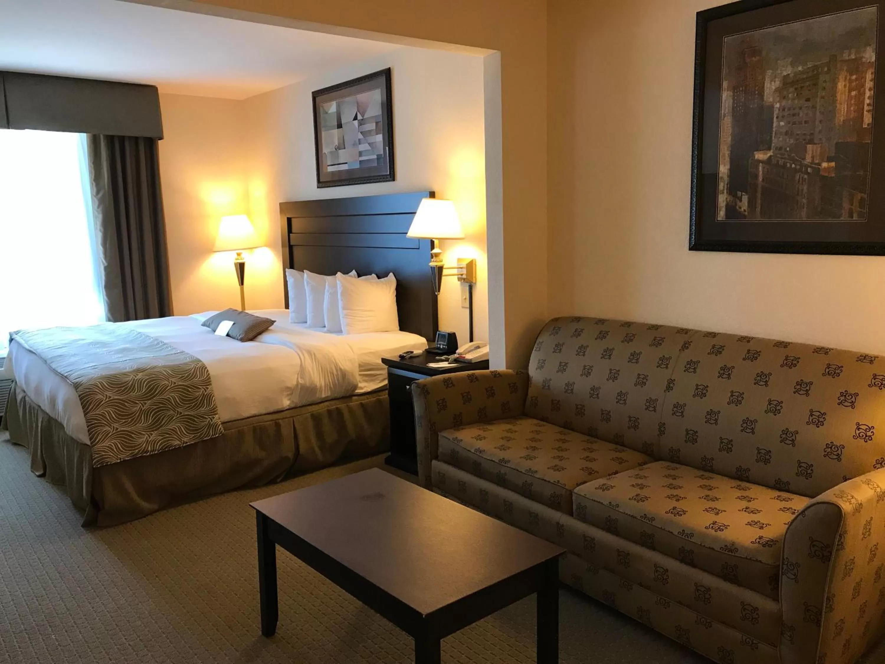 Bedroom, Bed in Wingate by Wyndham LaGrange