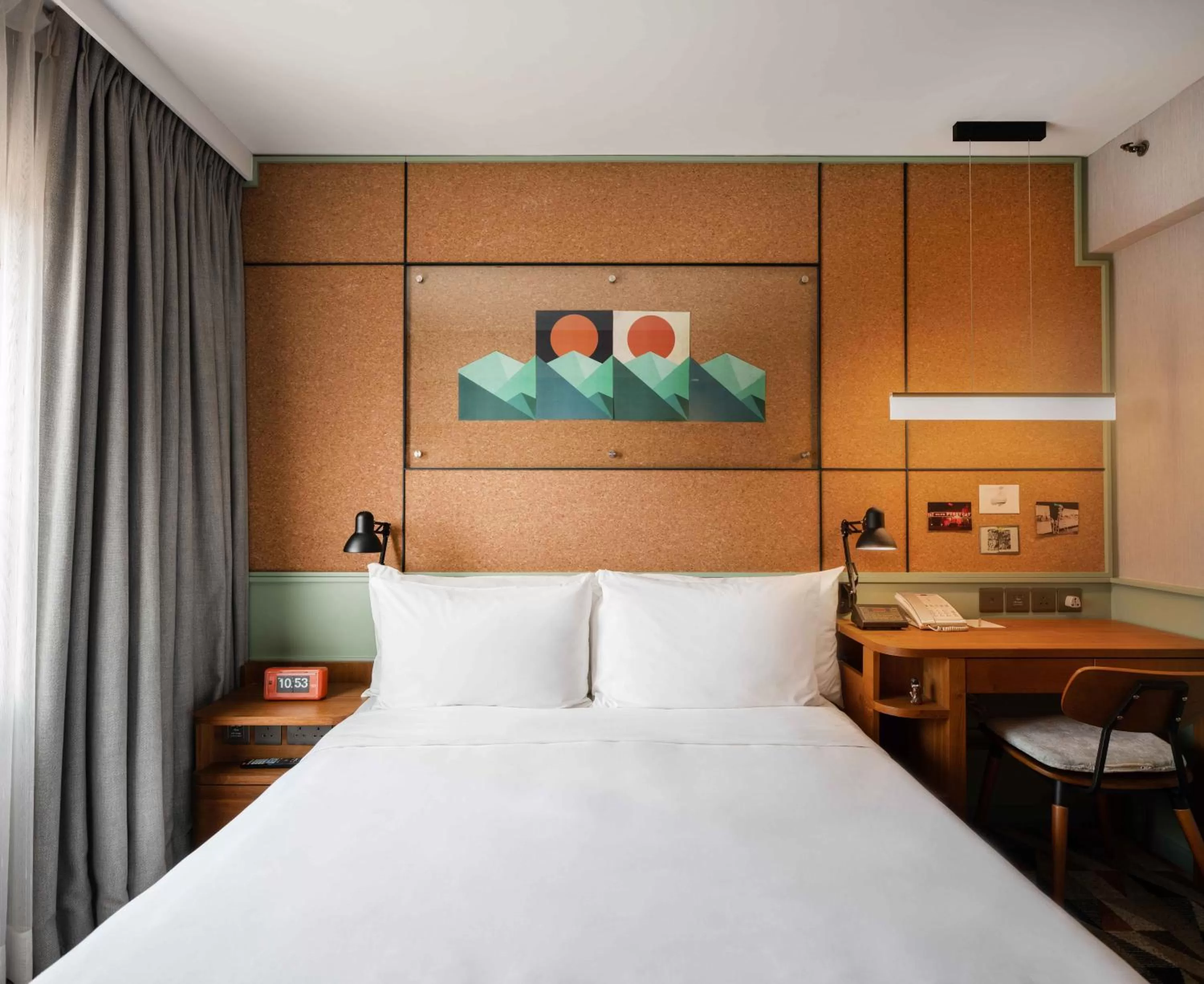 Bedroom, Bed in Eaton HK