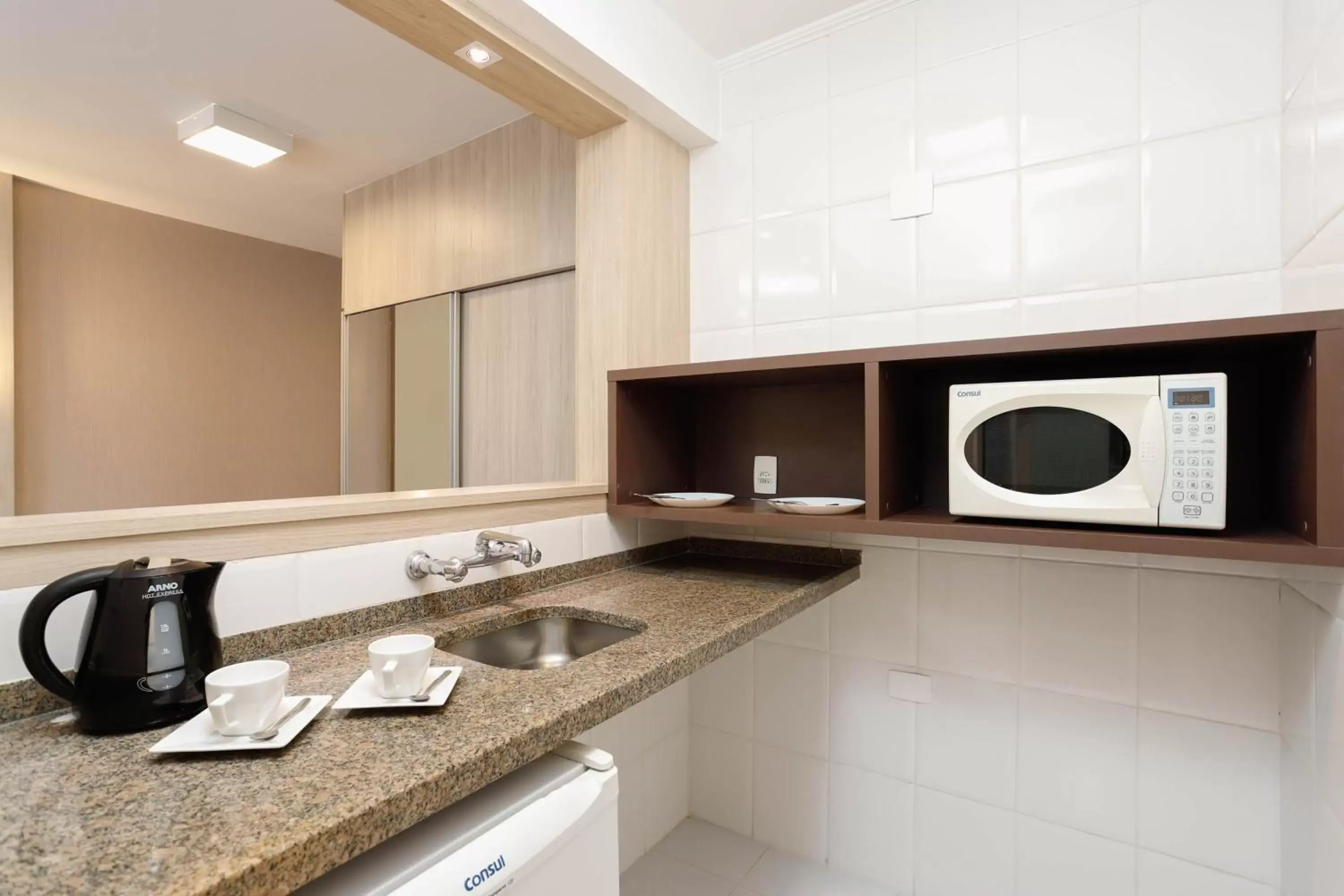 Kitchen or kitchenette, Bathroom in Mercure Sao Paulo Alamedas