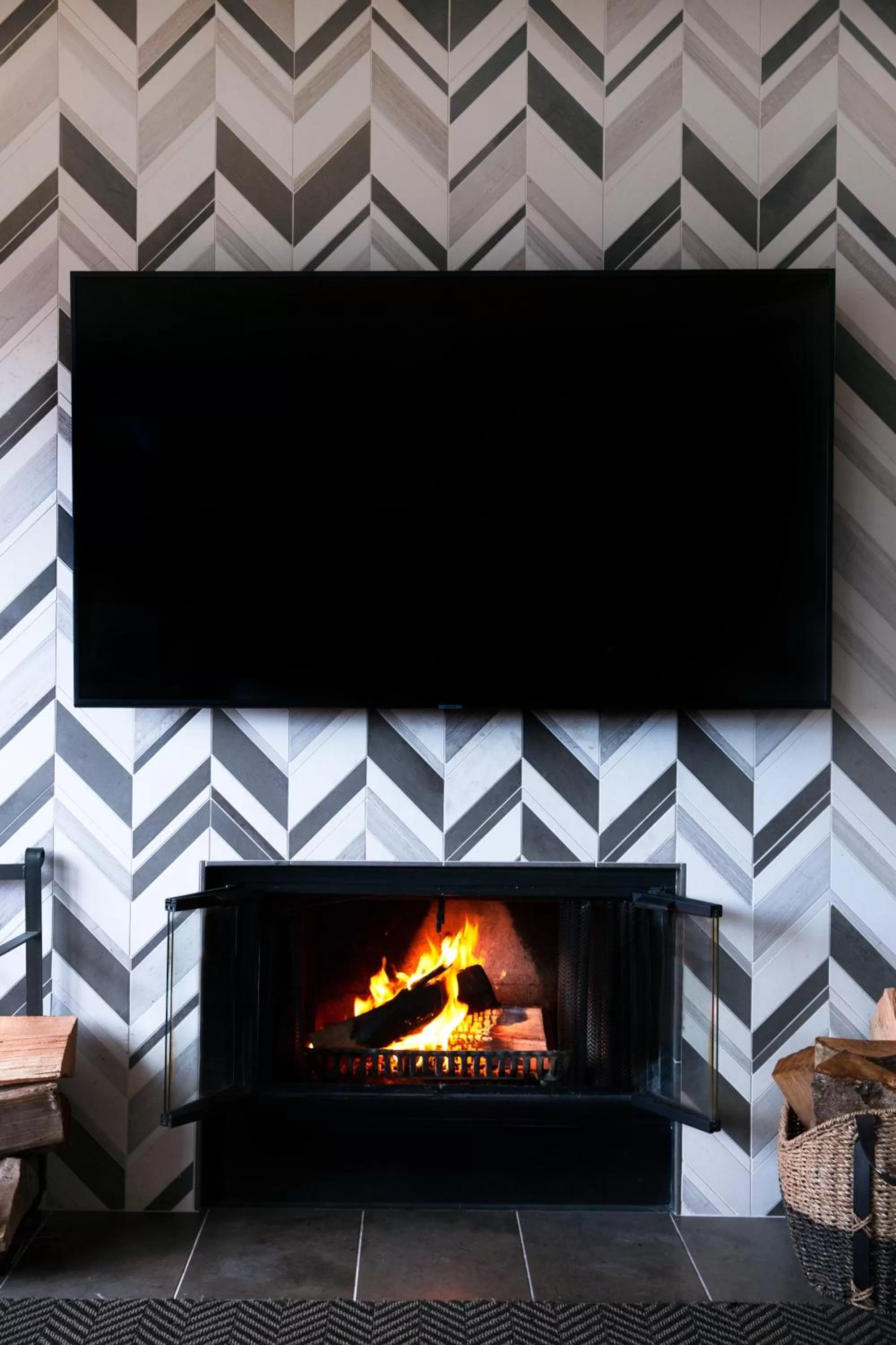 Bedroom in Kimpton Riverplace Hotel by IHG