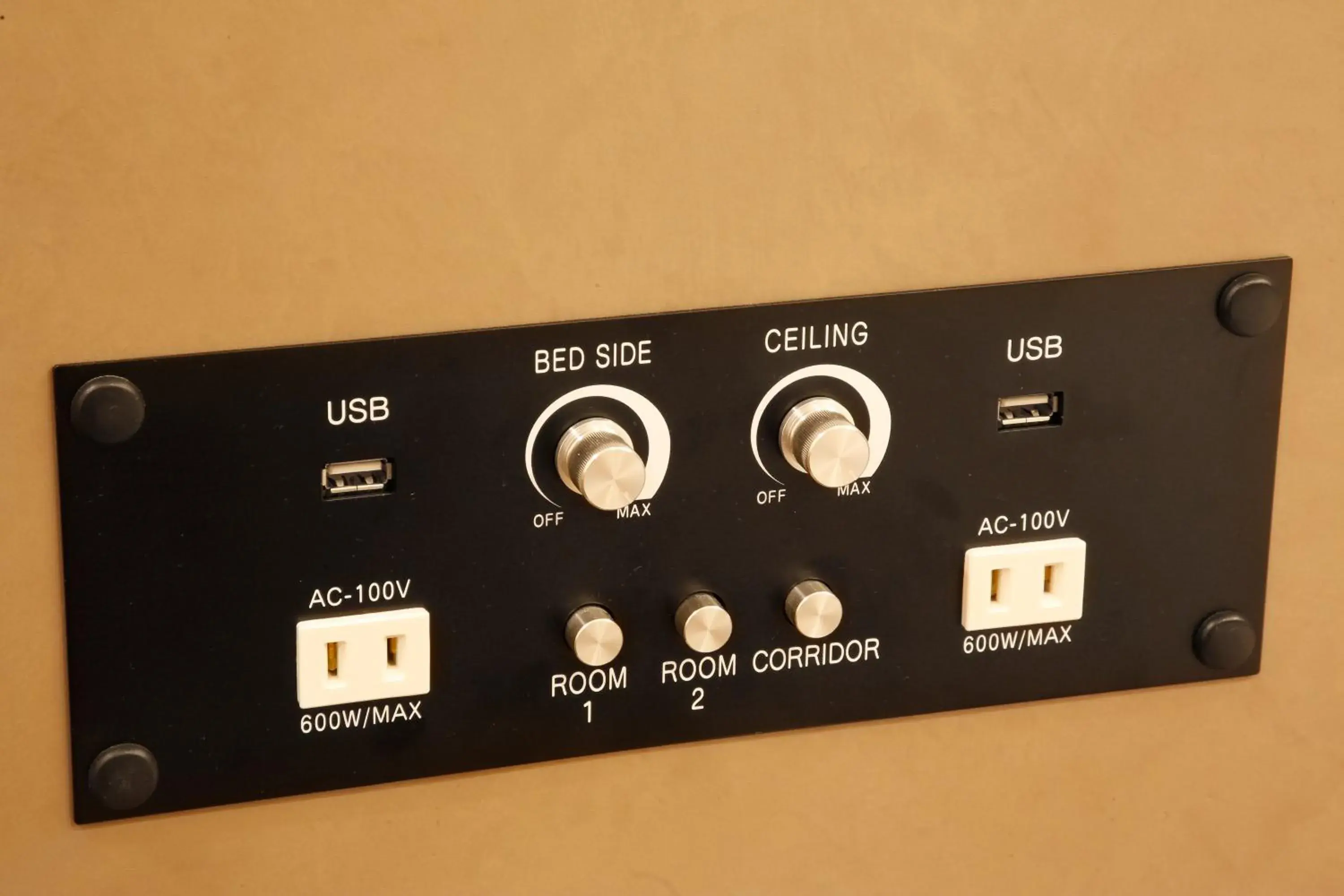 Standard Room - single occupancy in Holiday Inn & Suites Shin Osaka by IHG Standard Room - single occupancy in Holiday Inn & Suites Shin Osaka by IHG