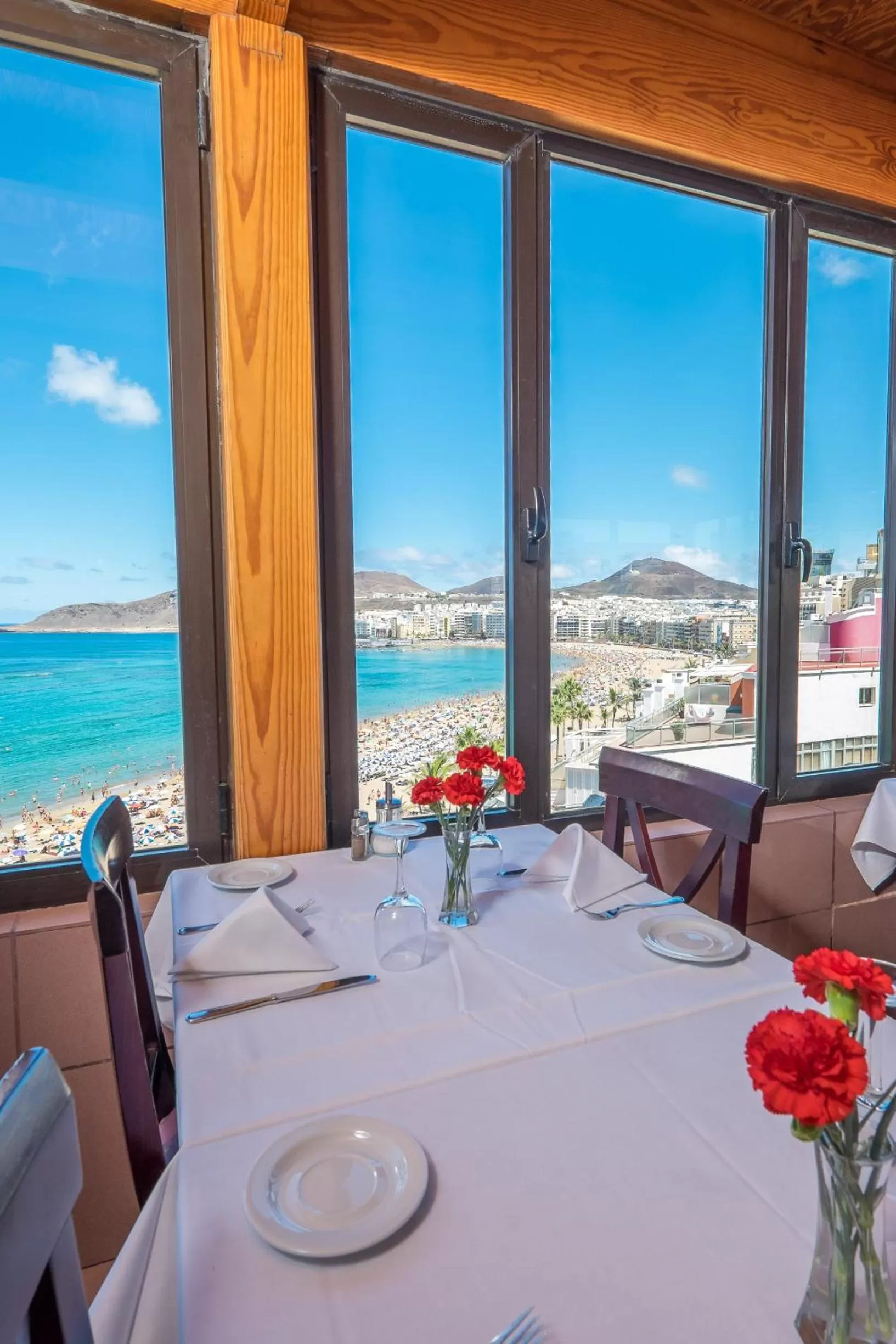 Restaurant/places to eat in Hotel Concorde