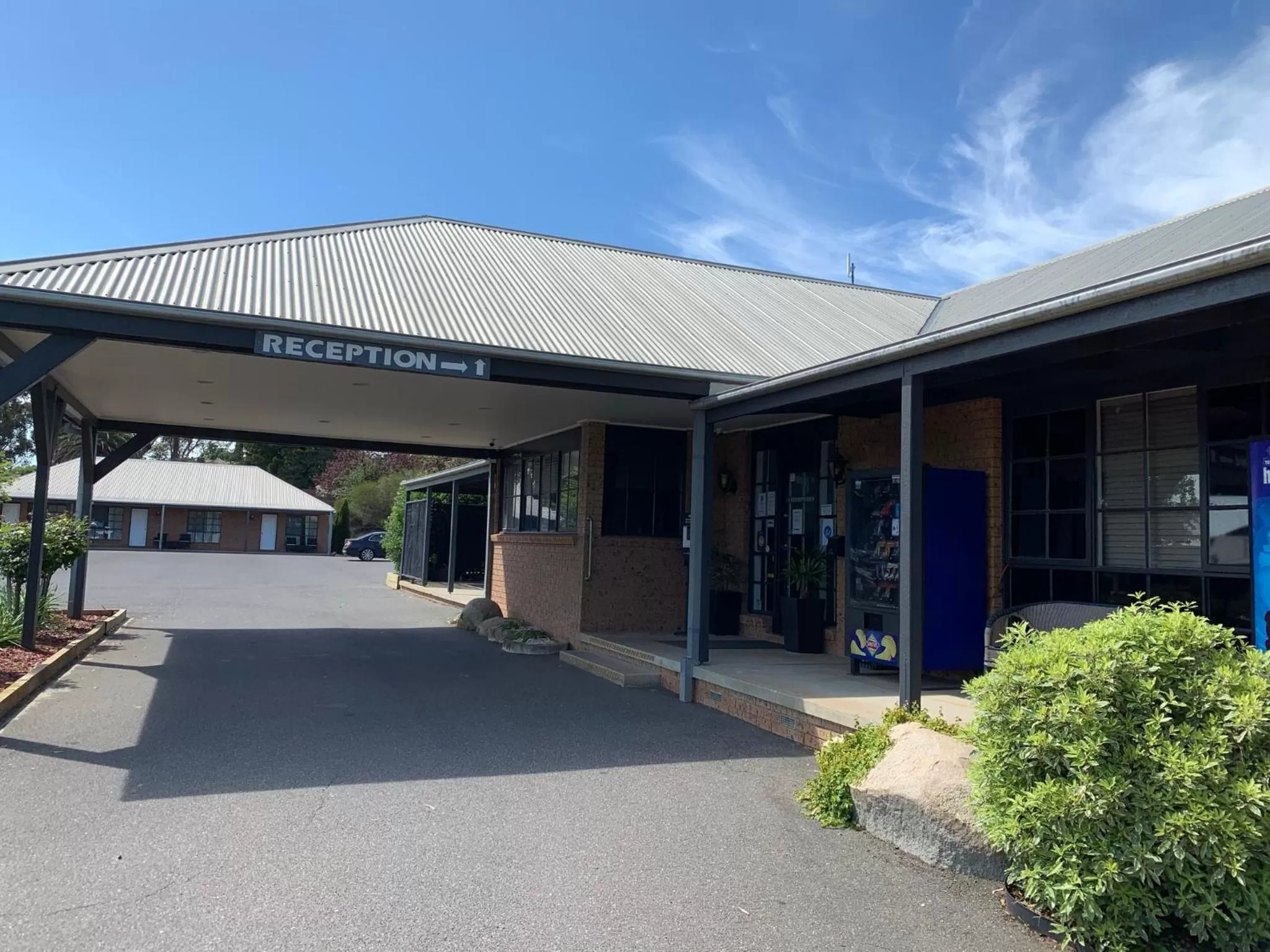 Facade/entrance in Swaggers Motor Inn