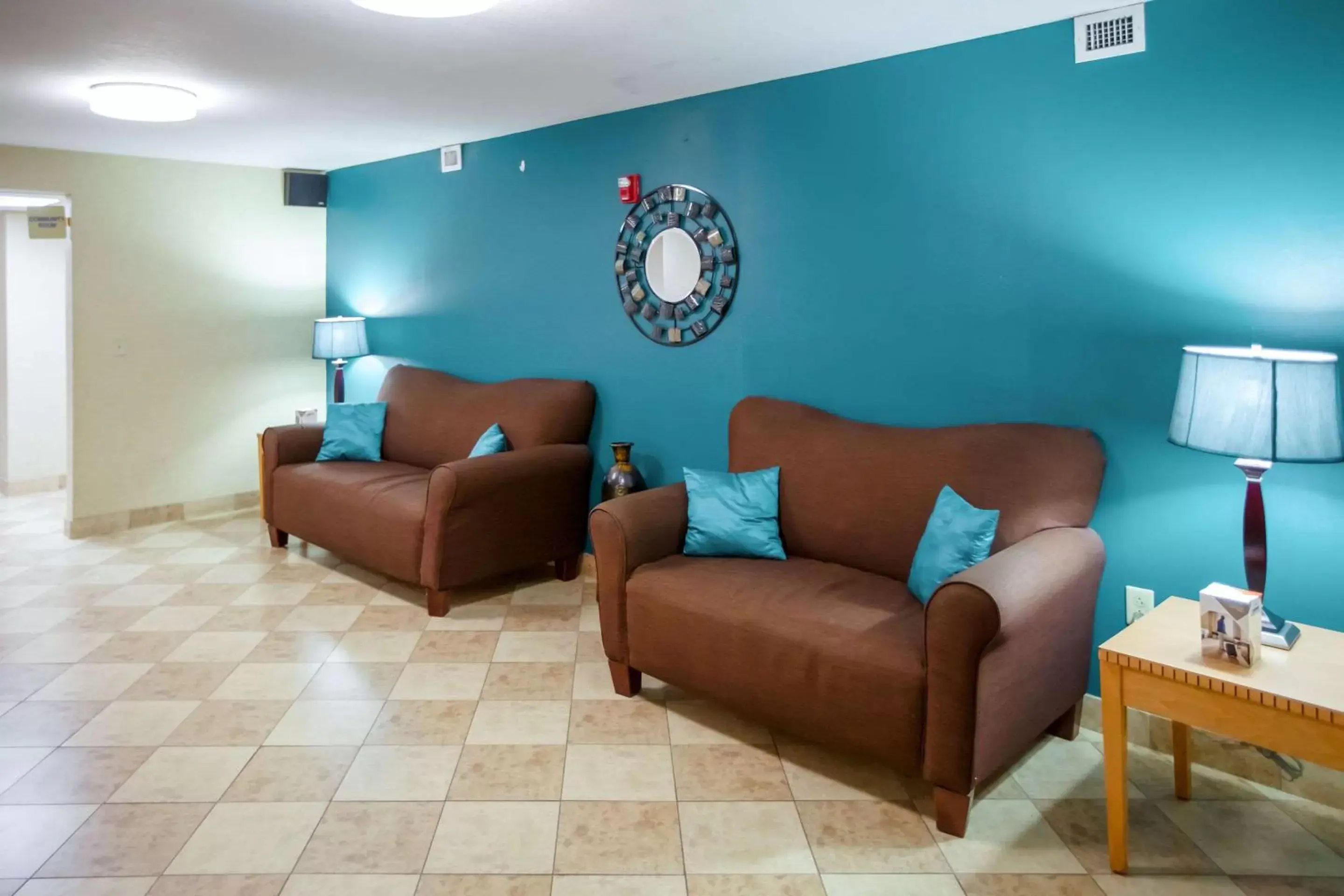 Lobby or reception, Seating Area in MainStay Suites Knoxville North I-75