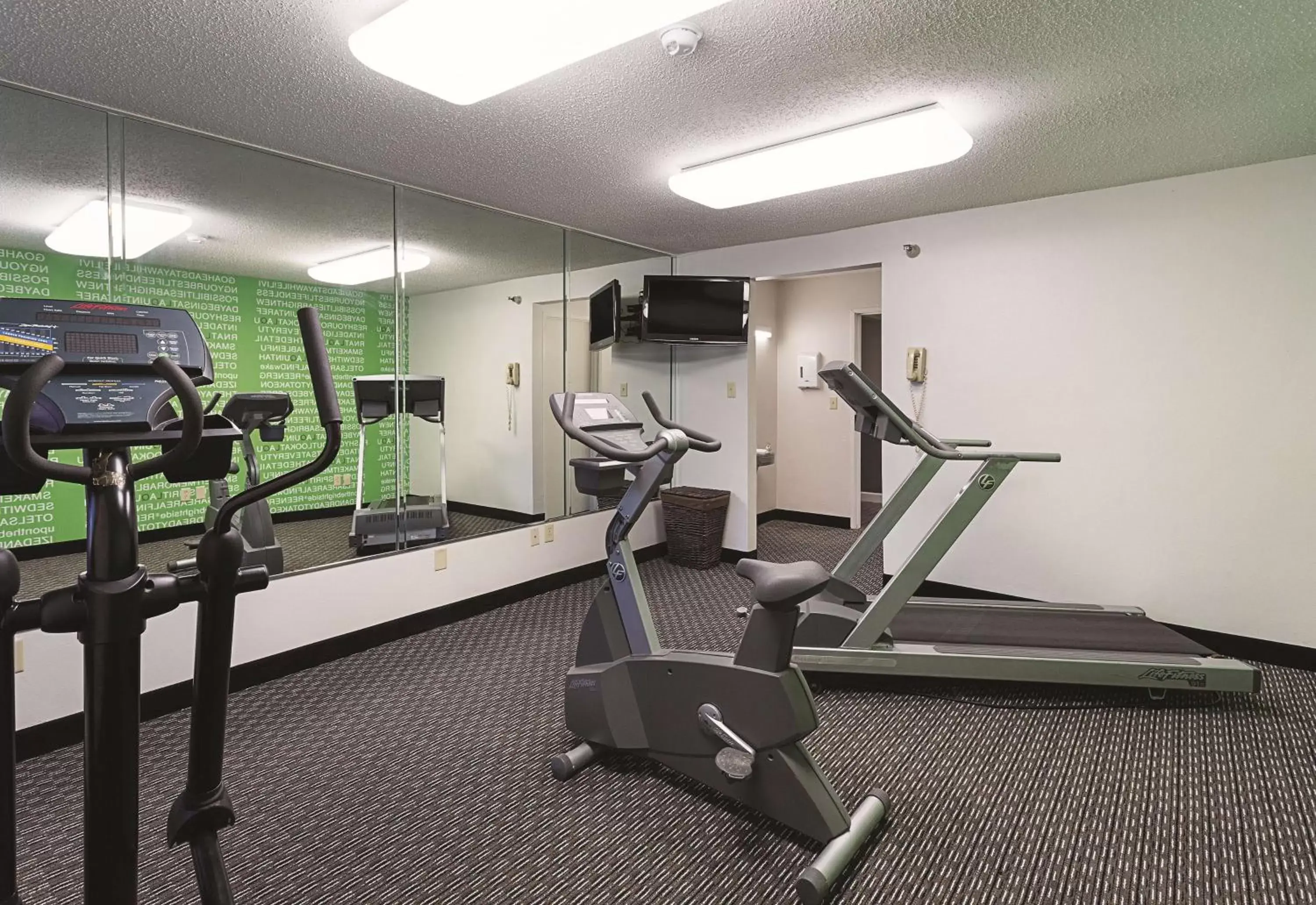 Fitness centre/facilities, Fitness Center/Facilities in La Quinta by Wyndham Baton Rouge Siegen Lane