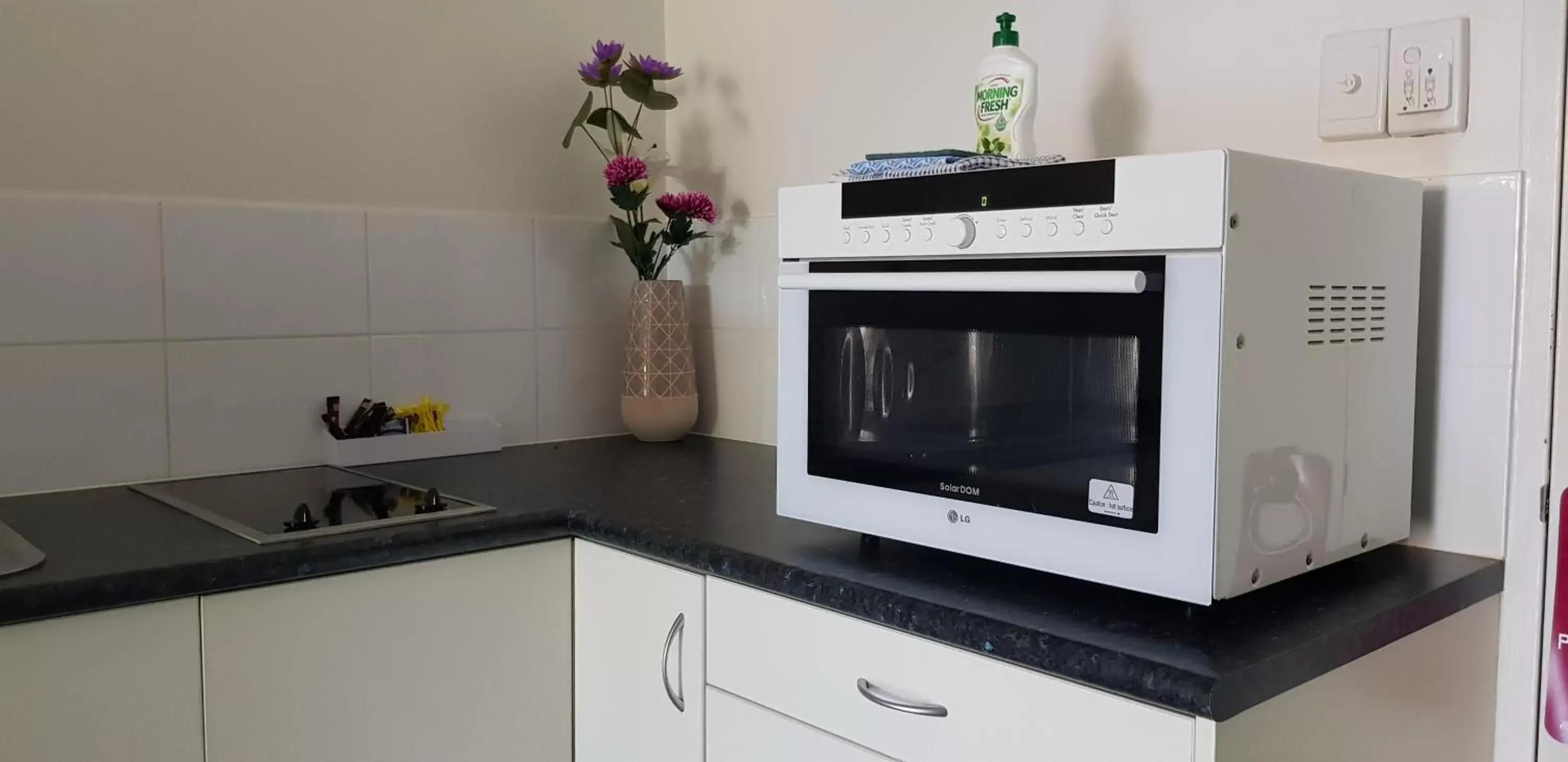 Kitchen/Kitchenette in Reef Palms