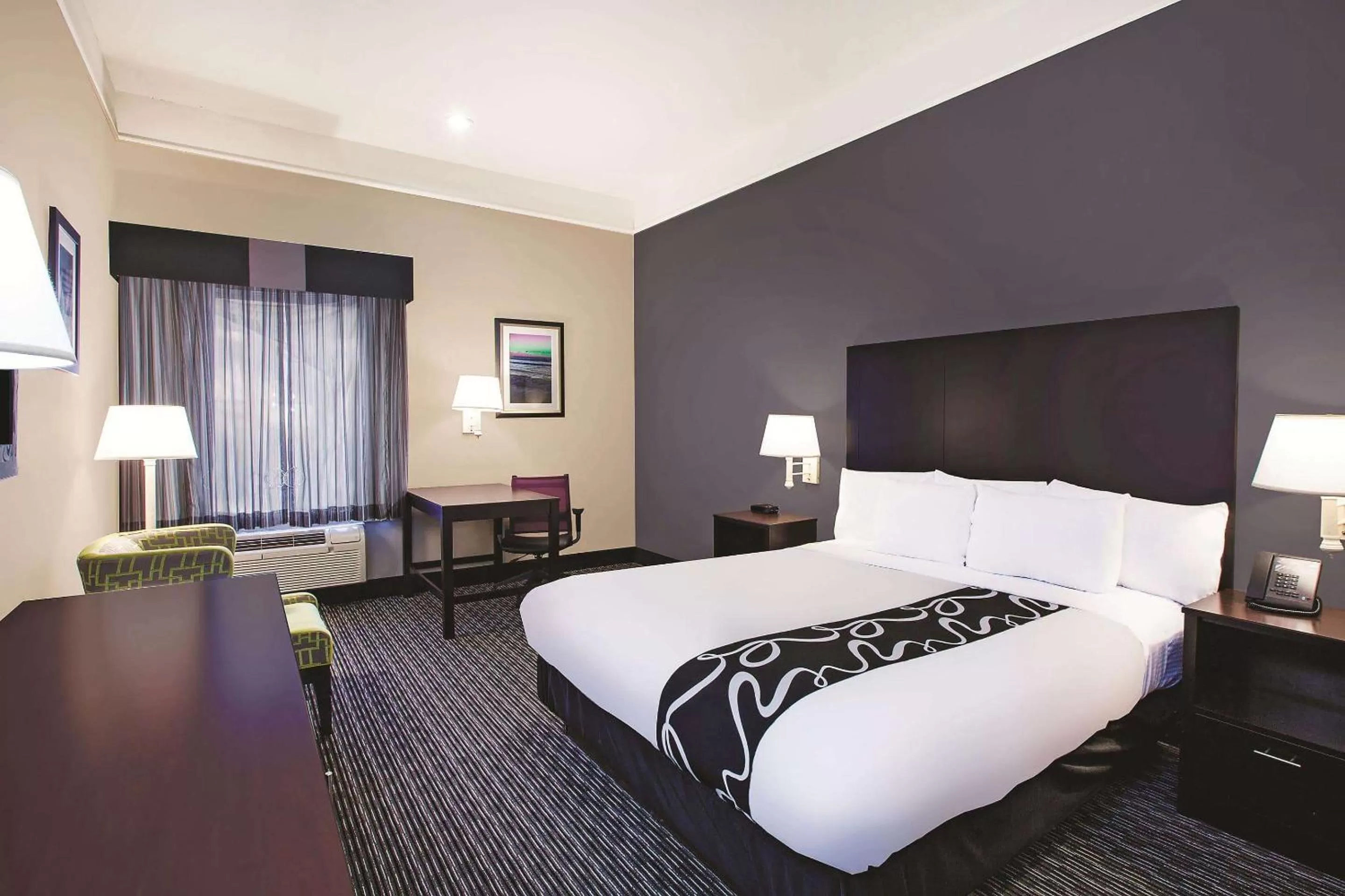 Bed in La Quinta by Wyndham Beaumont West