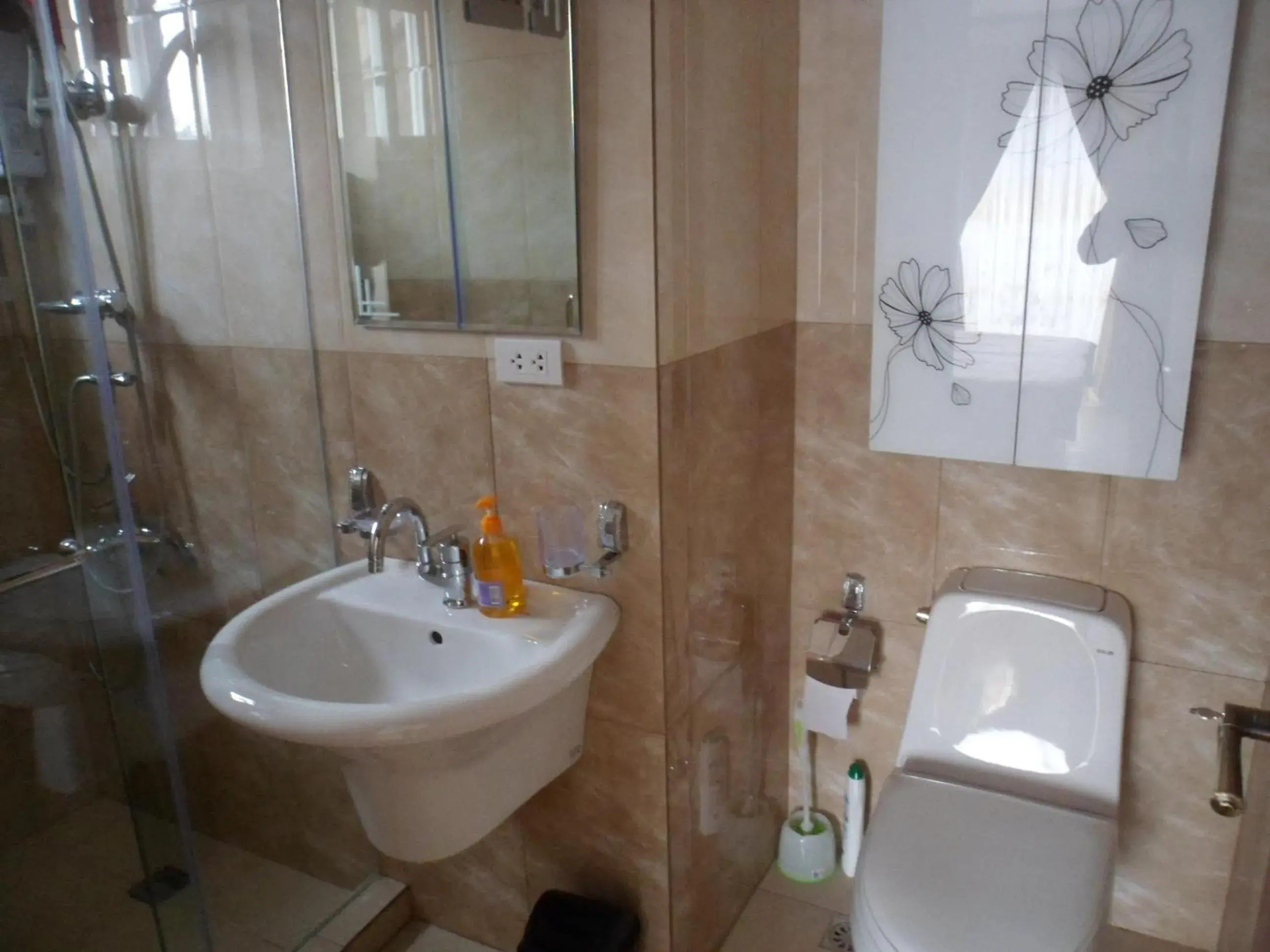 Bathroom in Prestige Vacation Apartments - Bonbel Condominium
