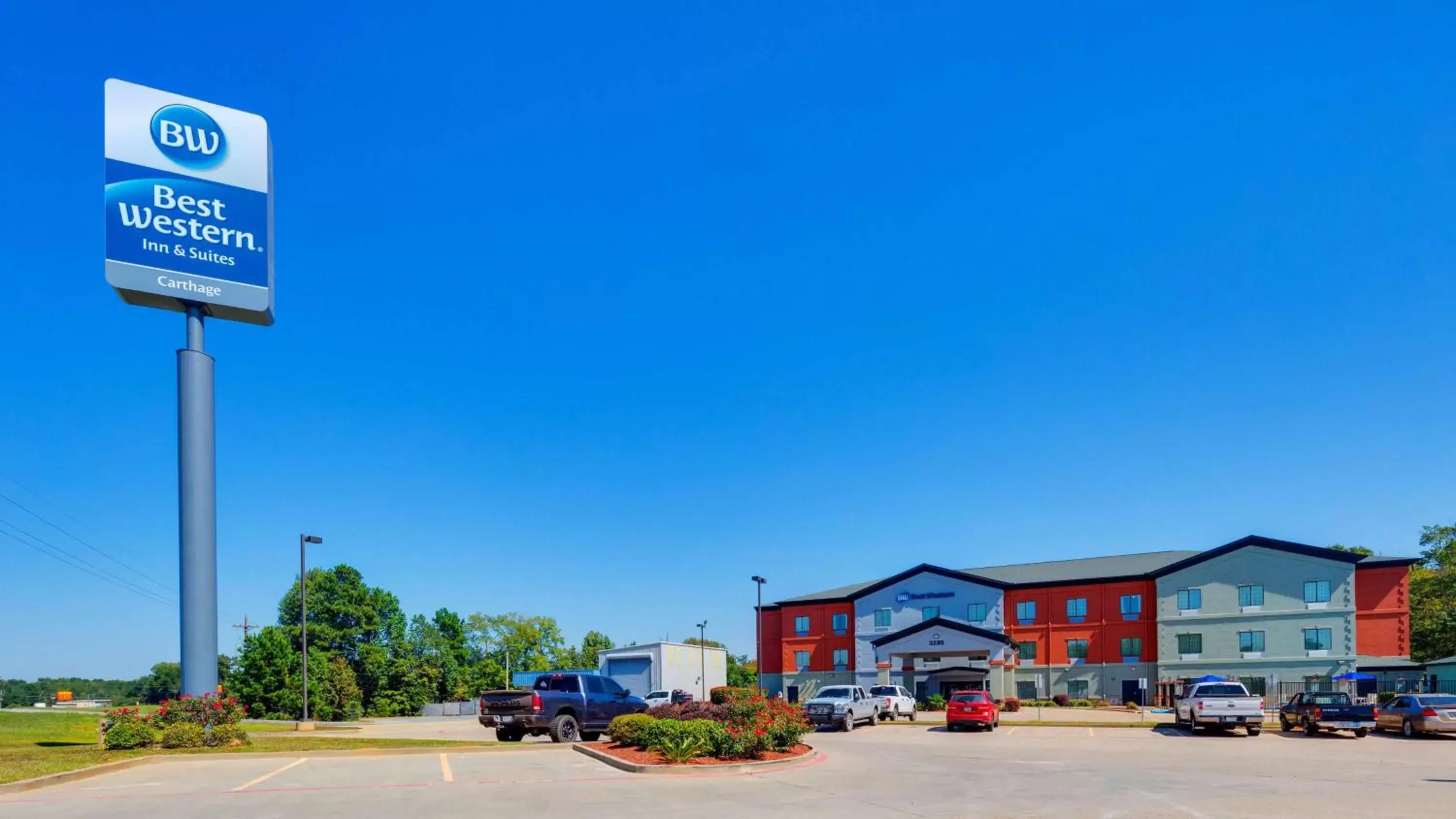 Property Building in Best Western Carthage Inn & Suites