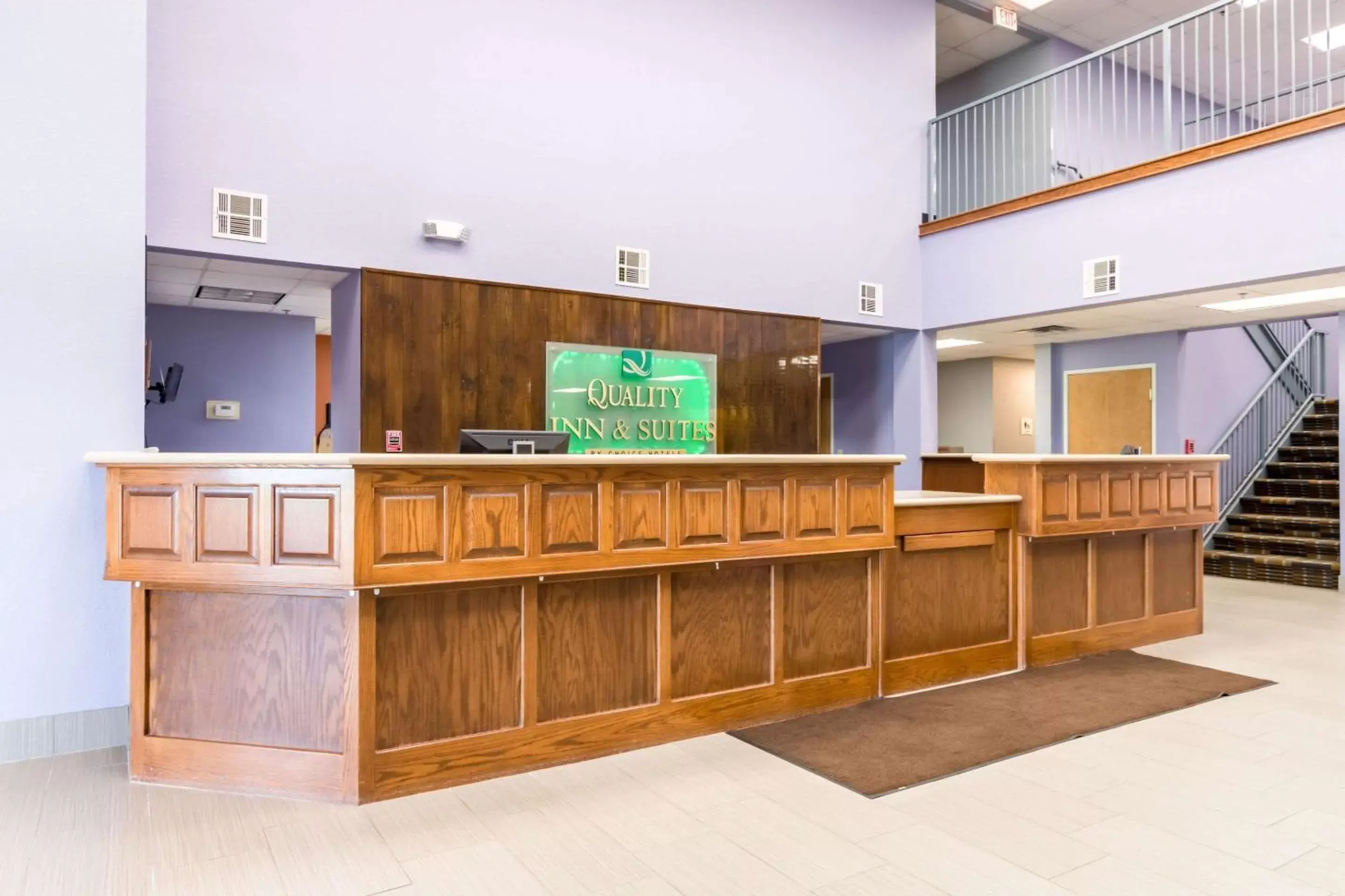 Lobby or reception in Quality Inn & Suites of Alma - Northeast from Fort Smith Lobby or reception in Quality Inn & Suites of Alma - Northeast from Fort Smith