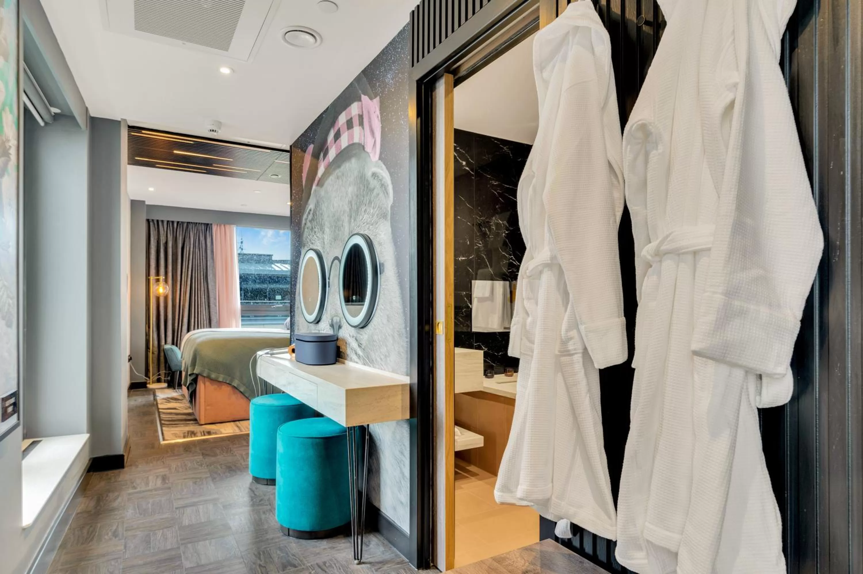 Bedroom in Roomzzz Edinburgh